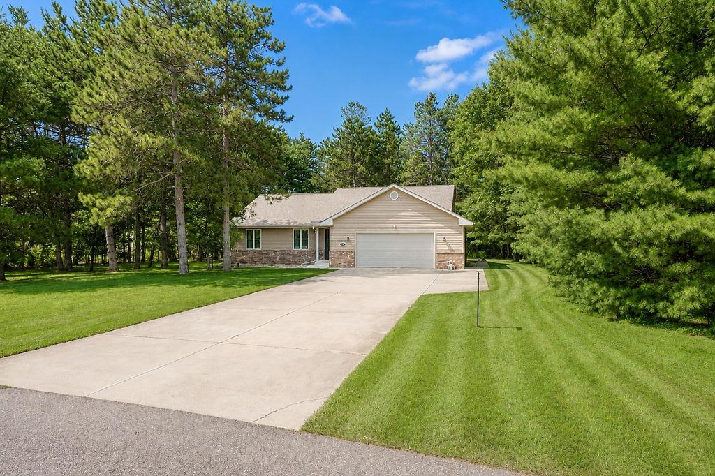 5321 FOX RUN DRIVE, Wisconsin Rapids, Wisconsin 54494, 4 Bedrooms Bedrooms, ,3 BathroomsBathrooms,Residential,For Sale,5321 FOX RUN DRIVE,22602412