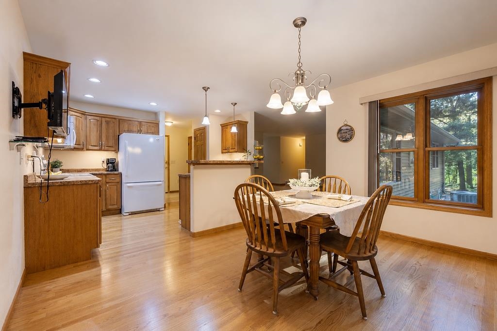 5321 FOX RUN DRIVE, Wisconsin Rapids, Wisconsin 54494, 4 Bedrooms Bedrooms, ,3 BathroomsBathrooms,Residential,For Sale,5321 FOX RUN DRIVE,22602412
