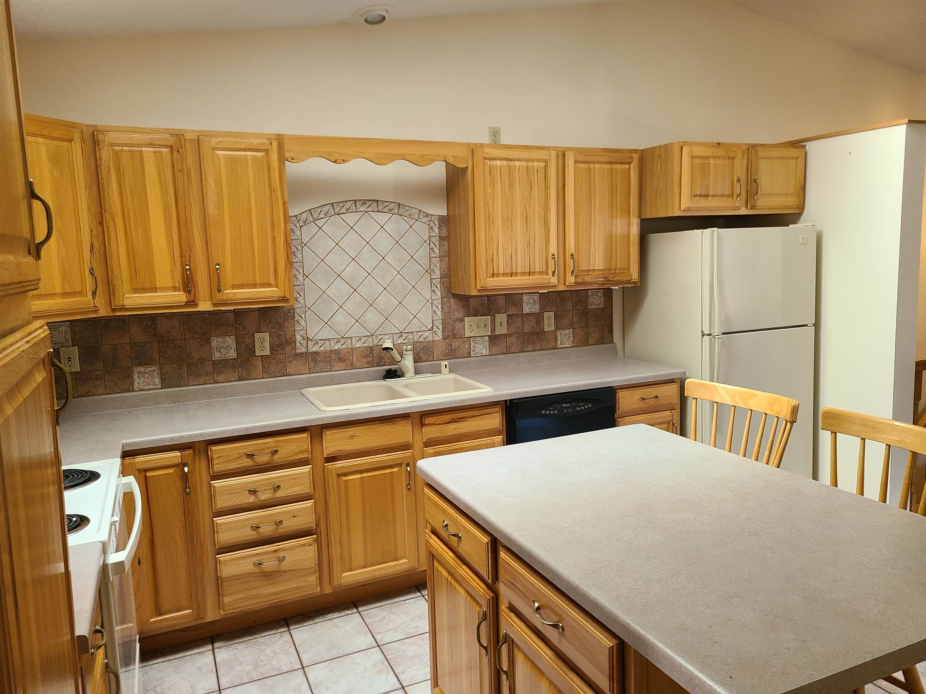 3158 S 33RD STREET, LA CROSSE, Wisconsin 54601, 4 Bedrooms Bedrooms, ,2 BathroomsBathrooms,Residential,For Sale,3158 S 33RD STREET,22602416