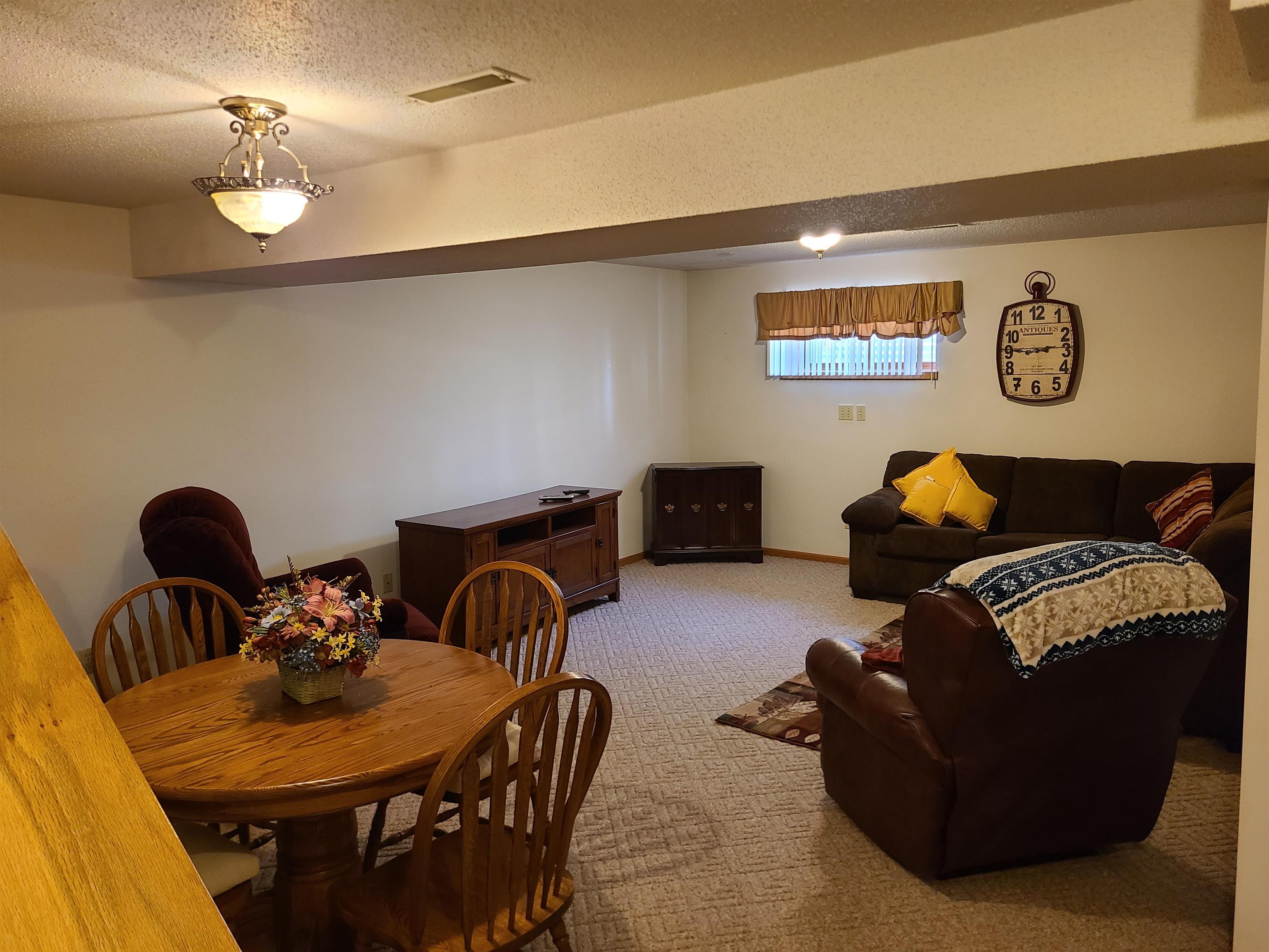 3158 S 33RD STREET, LA CROSSE, Wisconsin 54601, 4 Bedrooms Bedrooms, ,2 BathroomsBathrooms,Residential,For Sale,3158 S 33RD STREET,22602416