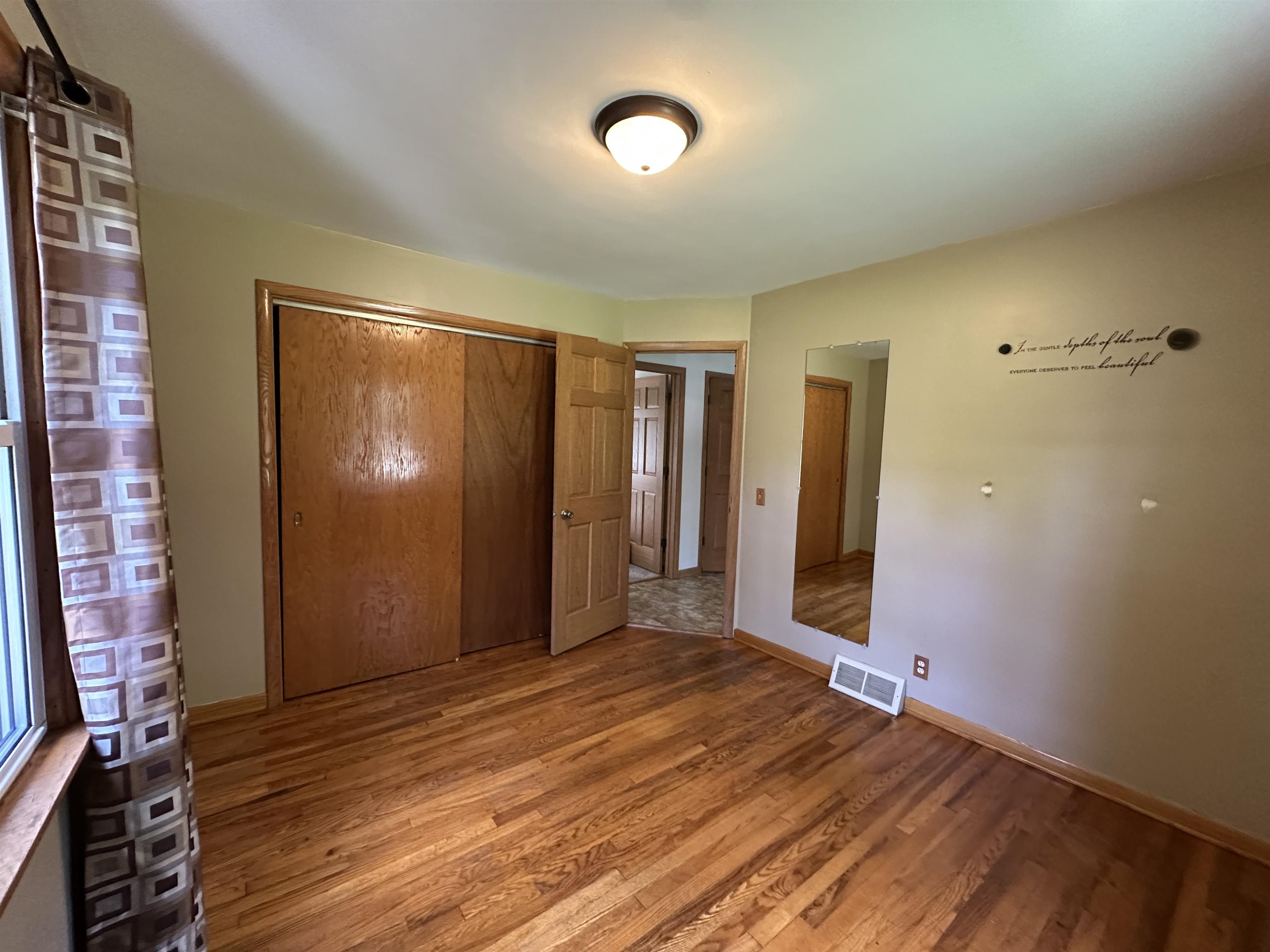 4011 GRIFFITH AVENUE, Wisconsin Rapids, Wisconsin 54494, 5 Bedrooms Bedrooms, ,1 BathroomBathrooms,Residential,For Sale,4011 GRIFFITH AVENUE,22602419