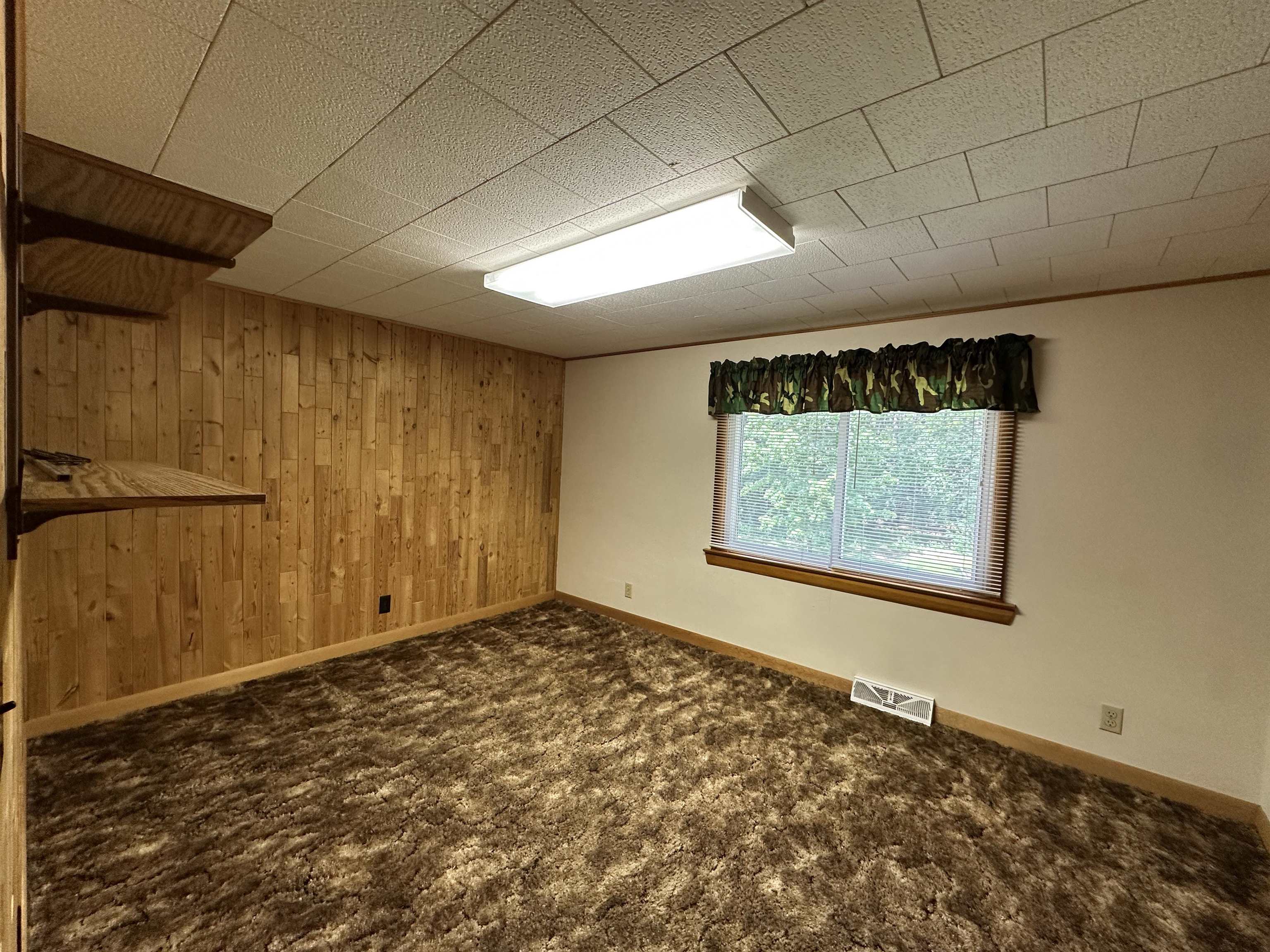 4011 GRIFFITH AVENUE, Wisconsin Rapids, Wisconsin 54494, 5 Bedrooms Bedrooms, ,1 BathroomBathrooms,Residential,For Sale,4011 GRIFFITH AVENUE,22602419