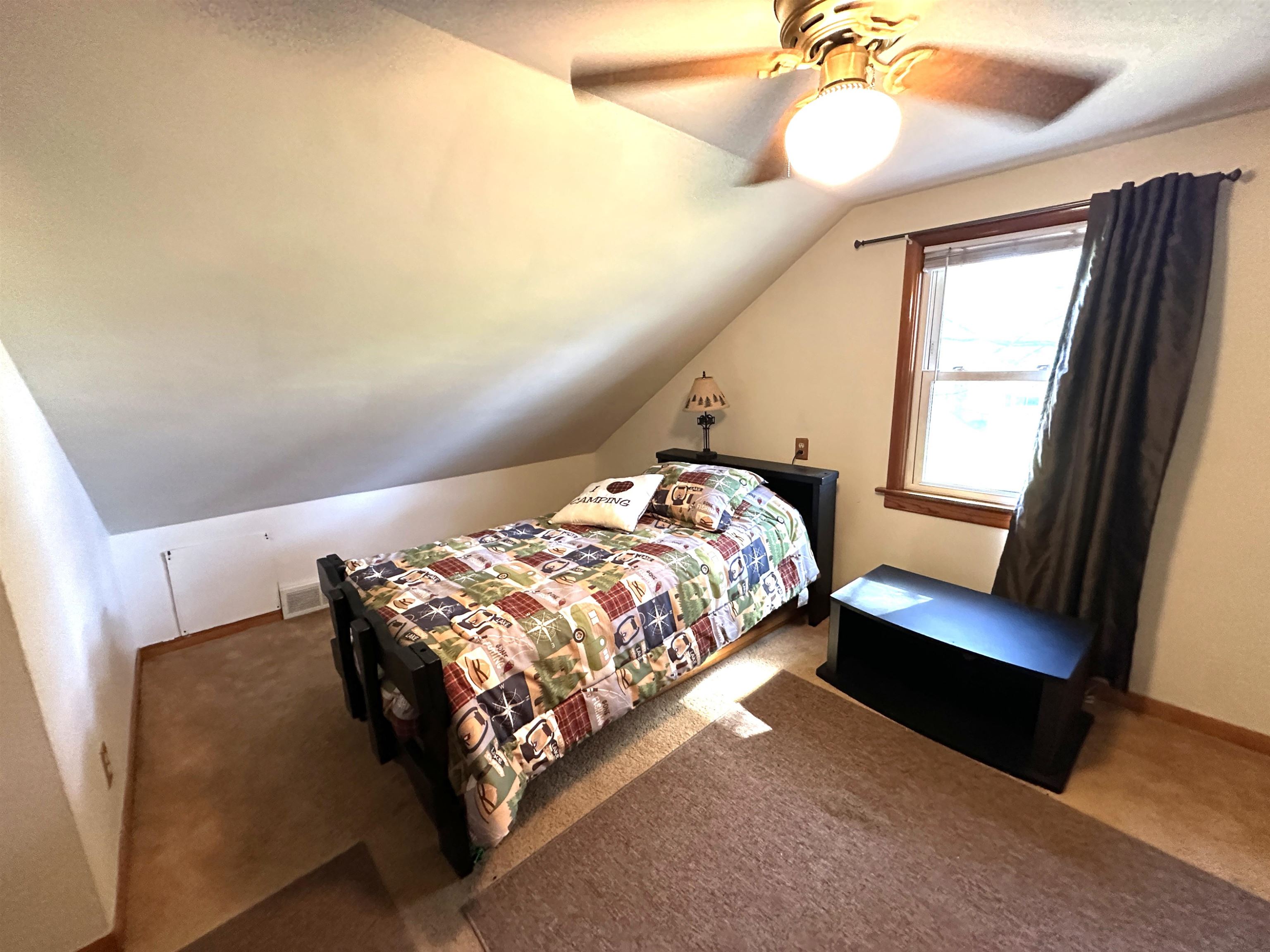 4011 GRIFFITH AVENUE, Wisconsin Rapids, Wisconsin 54494, 5 Bedrooms Bedrooms, ,1 BathroomBathrooms,Residential,For Sale,4011 GRIFFITH AVENUE,22602419