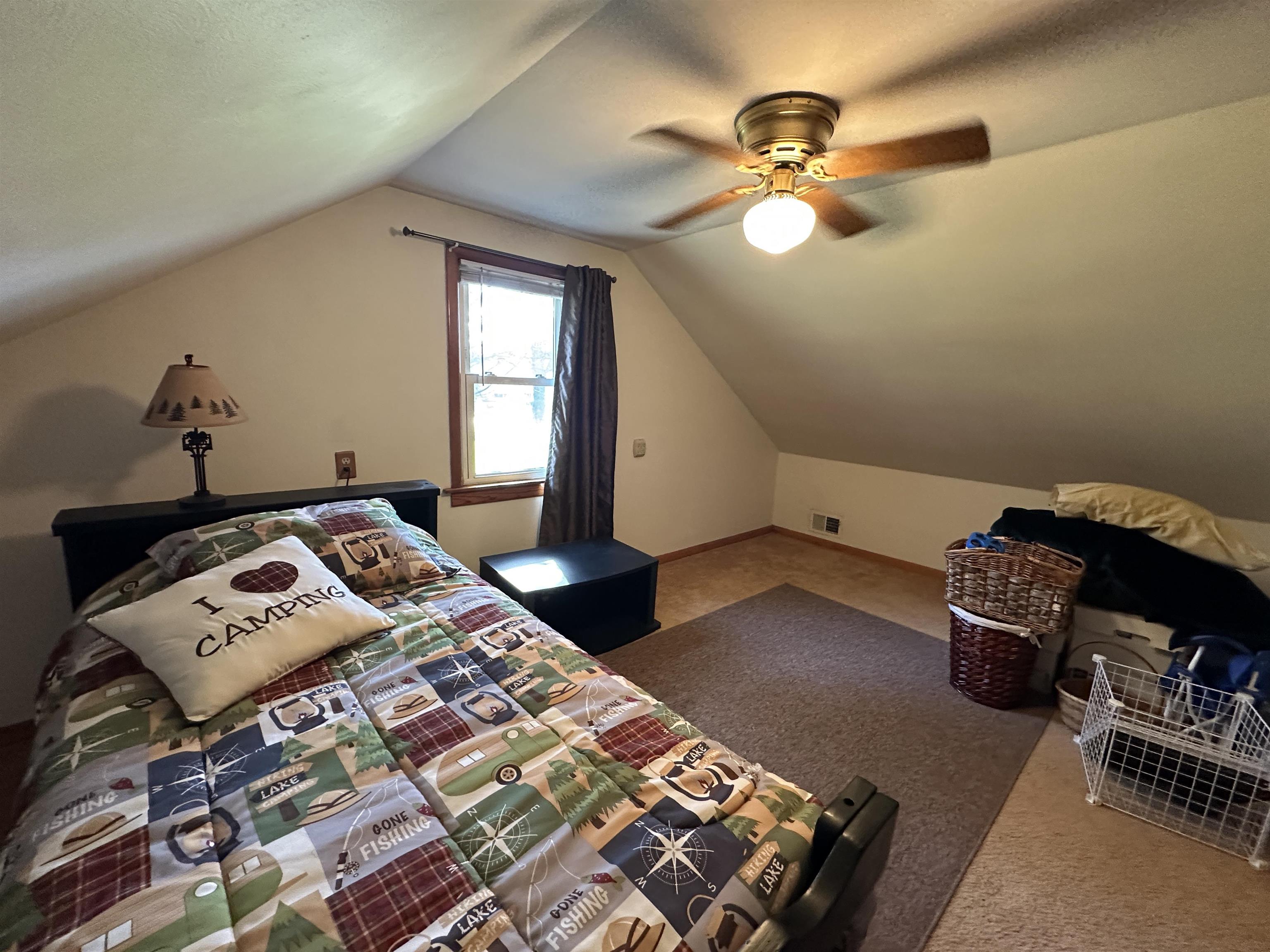4011 GRIFFITH AVENUE, Wisconsin Rapids, Wisconsin 54494, 5 Bedrooms Bedrooms, ,1 BathroomBathrooms,Residential,For Sale,4011 GRIFFITH AVENUE,22602419
