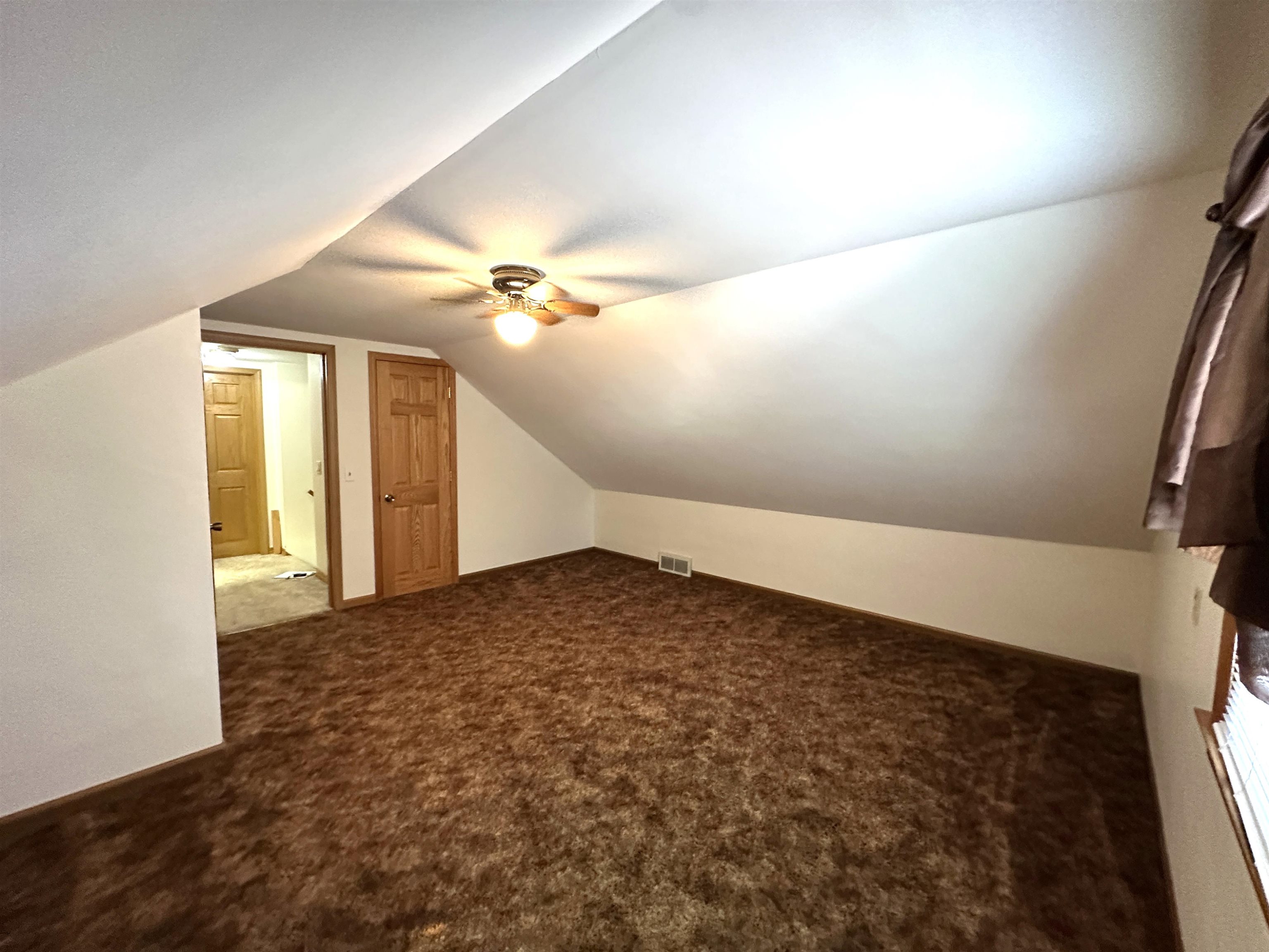 4011 GRIFFITH AVENUE, Wisconsin Rapids, Wisconsin 54494, 5 Bedrooms Bedrooms, ,1 BathroomBathrooms,Residential,For Sale,4011 GRIFFITH AVENUE,22602419