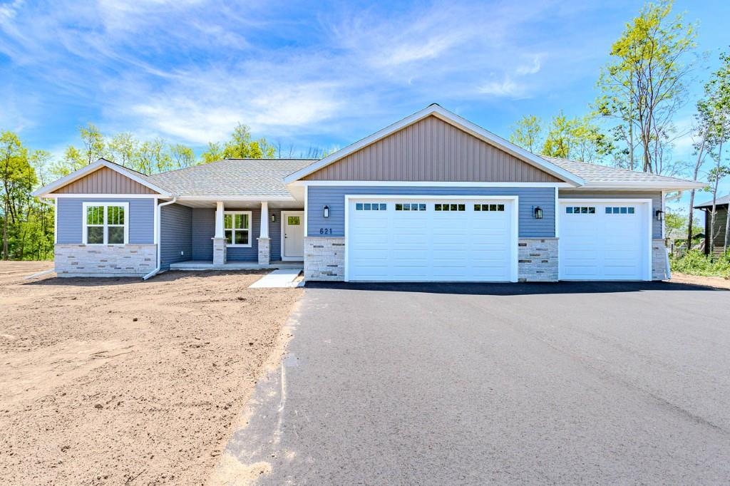 621 Amberwood Way, Plover, Wisconsin 54467, 3 Bedrooms Bedrooms, ,2 BathroomsBathrooms,Residential,For Sale,621 Amberwood Way,22602424