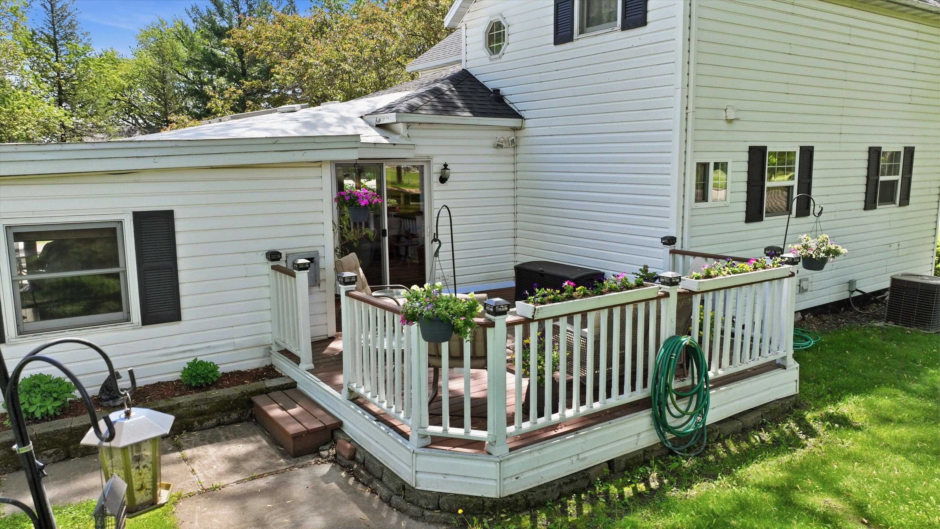 1811 E 4TH STREET, Marshfield, Wisconsin 54449, 3 Bedrooms Bedrooms, ,2 BathroomsBathrooms,Residential,For Sale,1811 E 4TH STREET,22602435