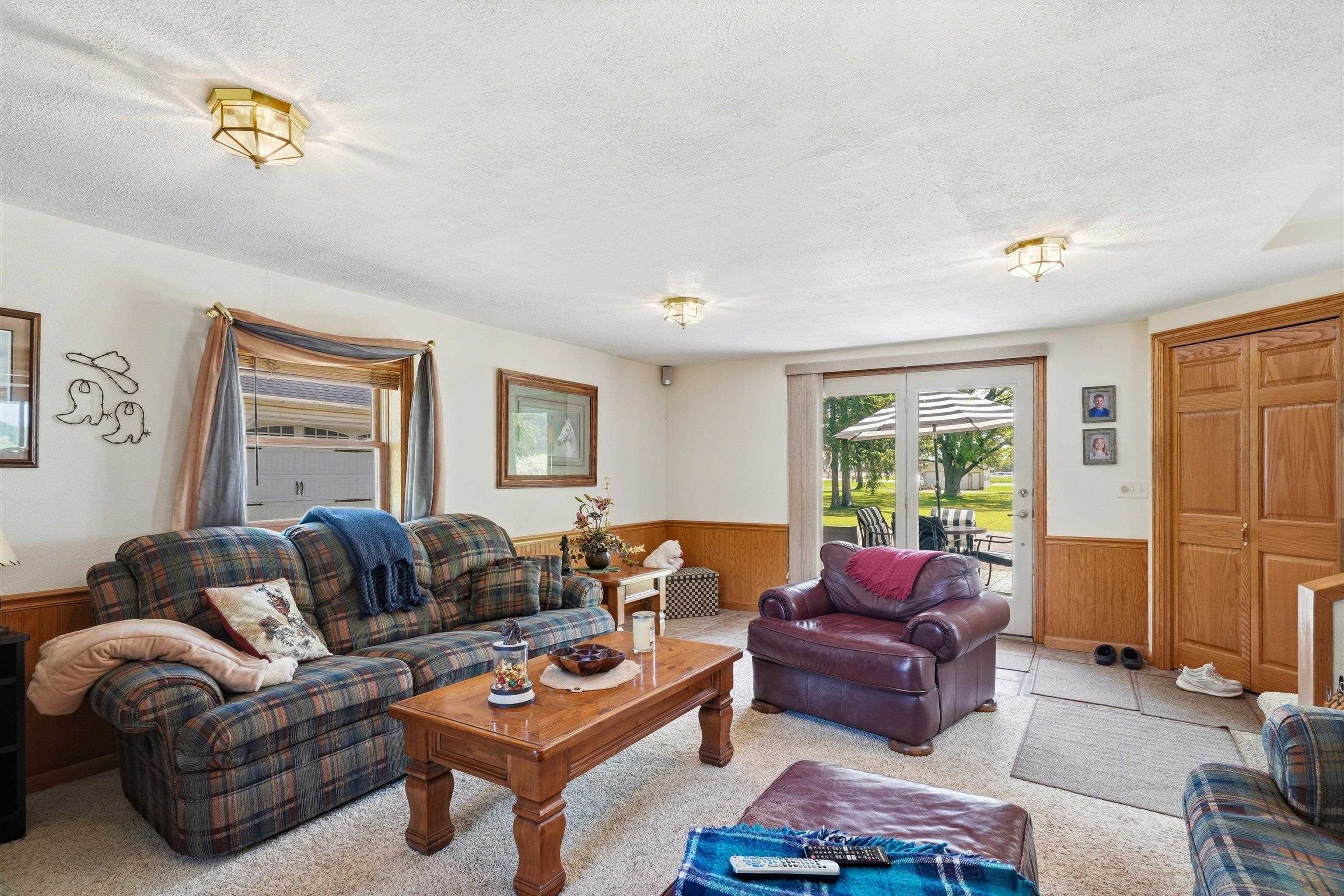 1811 E 4TH STREET, Marshfield, Wisconsin 54449, 3 Bedrooms Bedrooms, ,2 BathroomsBathrooms,Residential,For Sale,1811 E 4TH STREET,22602435