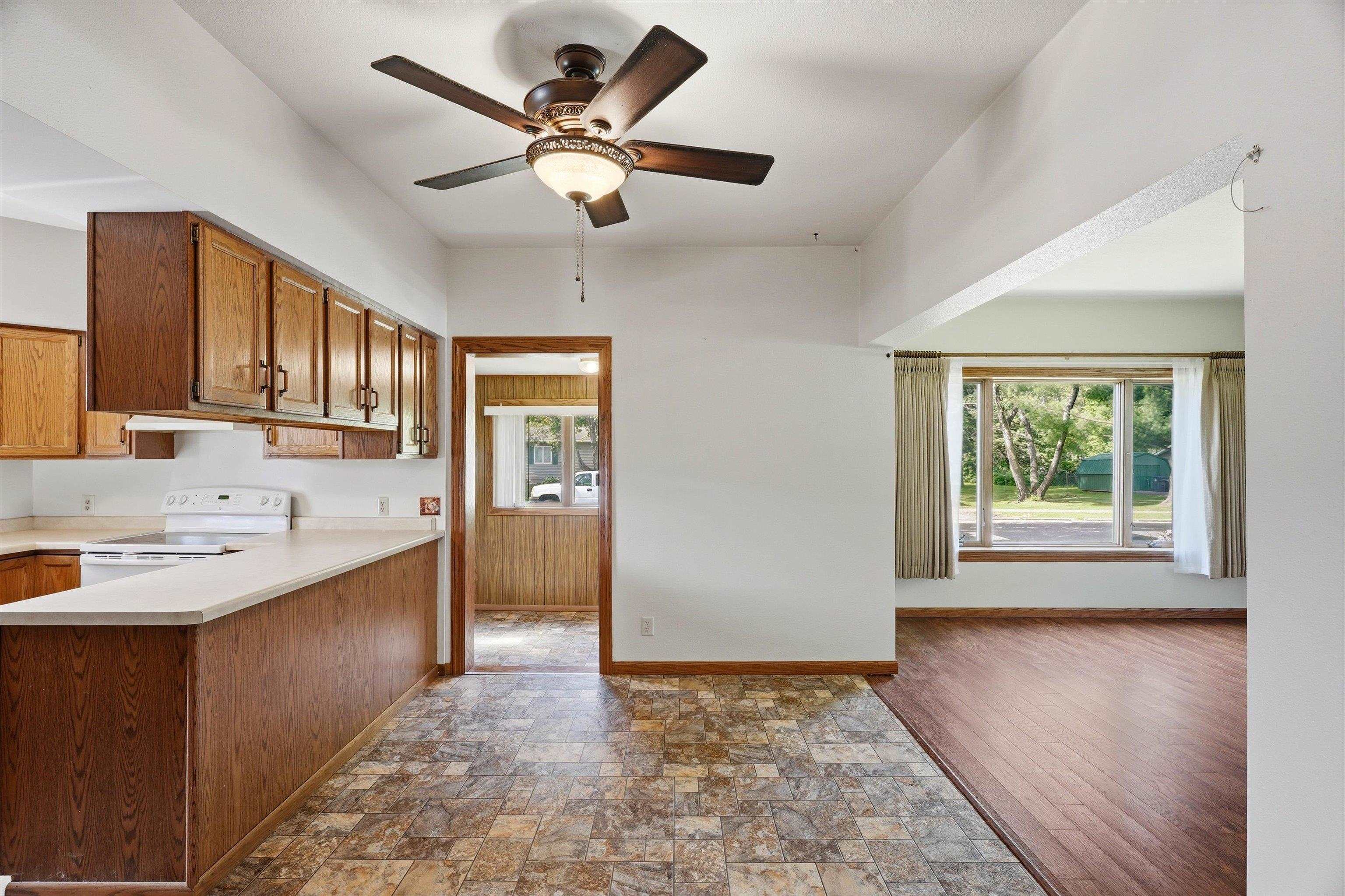 1617 E BLODGETT STREET, Marshfield, Wisconsin 54449, 2 Bedrooms Bedrooms, ,1 BathroomBathrooms,Residential,For Sale,1617 E BLODGETT STREET,22602454