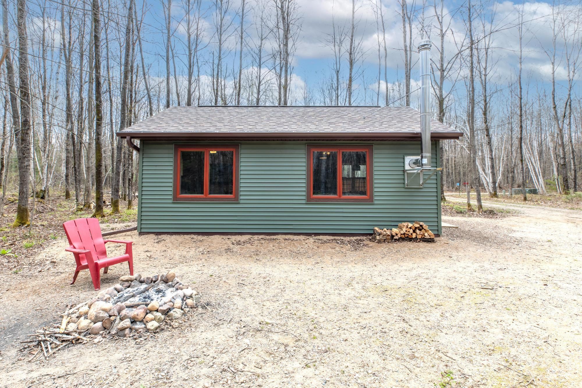 7552 TEE LAKE ROAD, Crandon, Wisconsin 54520, 1 Bedroom Bedrooms, ,Residential,For Sale,7552 TEE LAKE ROAD,22602493