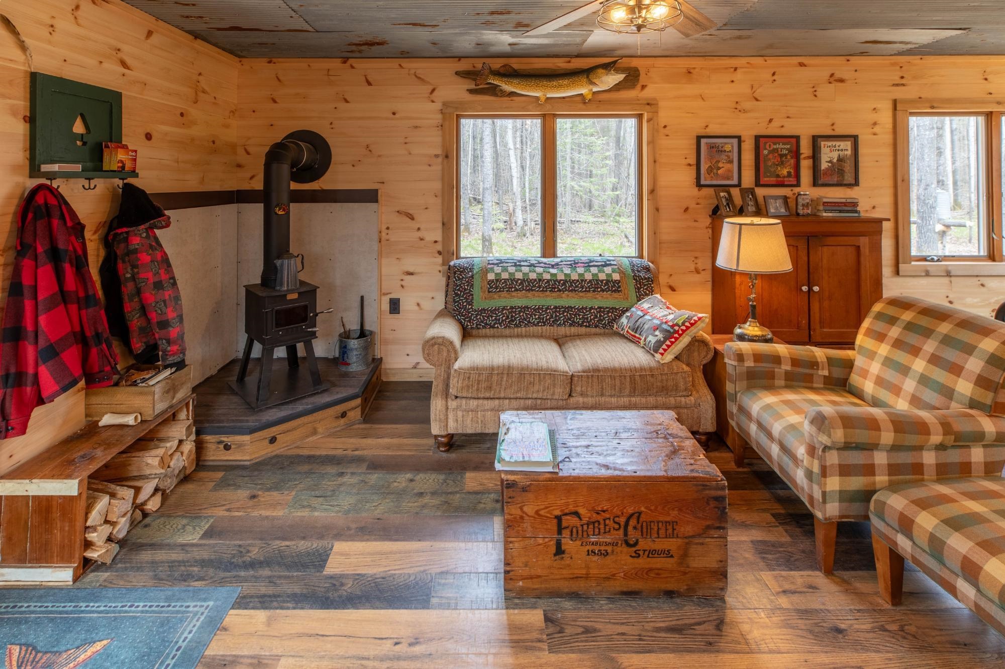 7552 TEE LAKE ROAD, Crandon, Wisconsin 54520, 1 Bedroom Bedrooms, ,Residential,For Sale,7552 TEE LAKE ROAD,22602493