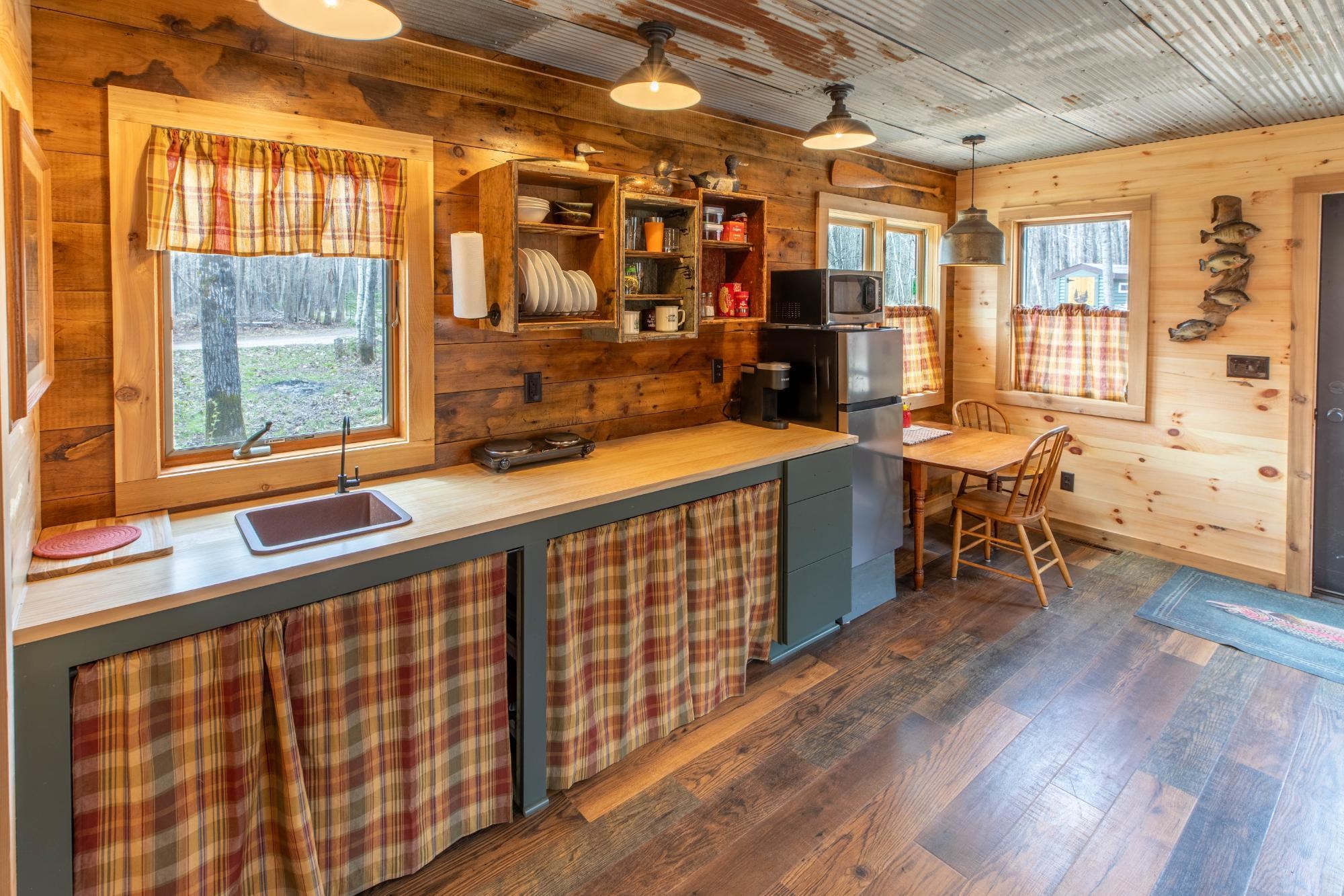 7552 TEE LAKE ROAD, Crandon, Wisconsin 54520, 1 Bedroom Bedrooms, ,Residential,For Sale,7552 TEE LAKE ROAD,22602493