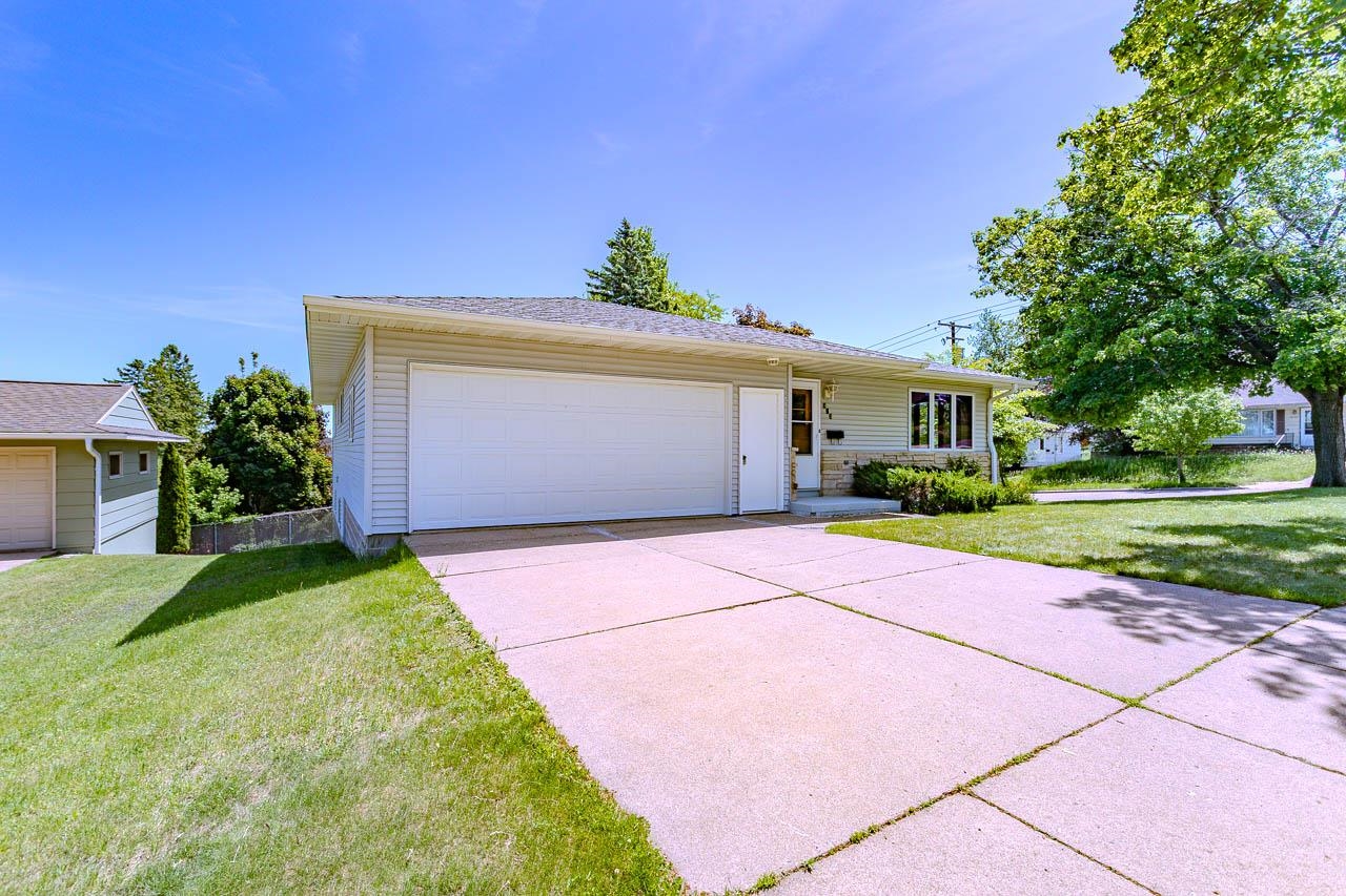 103 N 11TH AVENUE, Wausau, Wisconsin 54401, 4 Bedrooms Bedrooms, ,3 BathroomsBathrooms,Residential,For Sale,103 N 11TH AVENUE,22602494