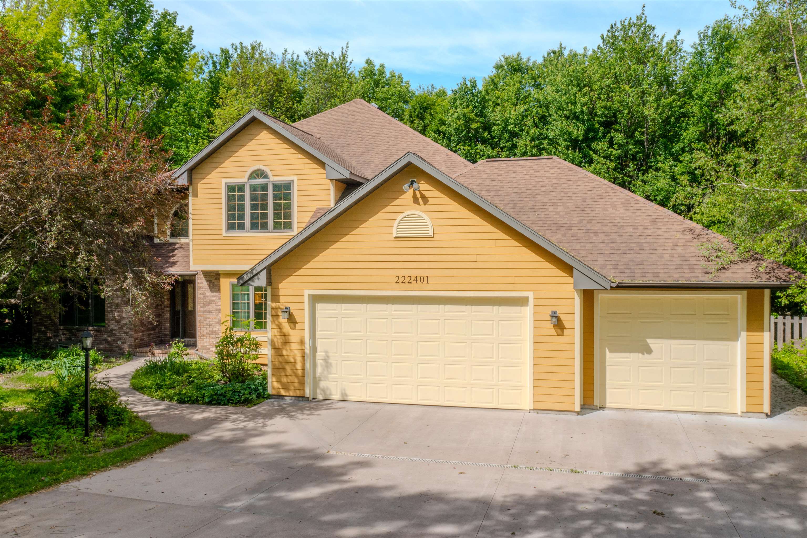 222401 BLUEBELL LANE, Wausau, Wisconsin 54401, 5 Bedrooms Bedrooms, ,3 BathroomsBathrooms,Residential,For Sale,222401 BLUEBELL LANE,22602500
