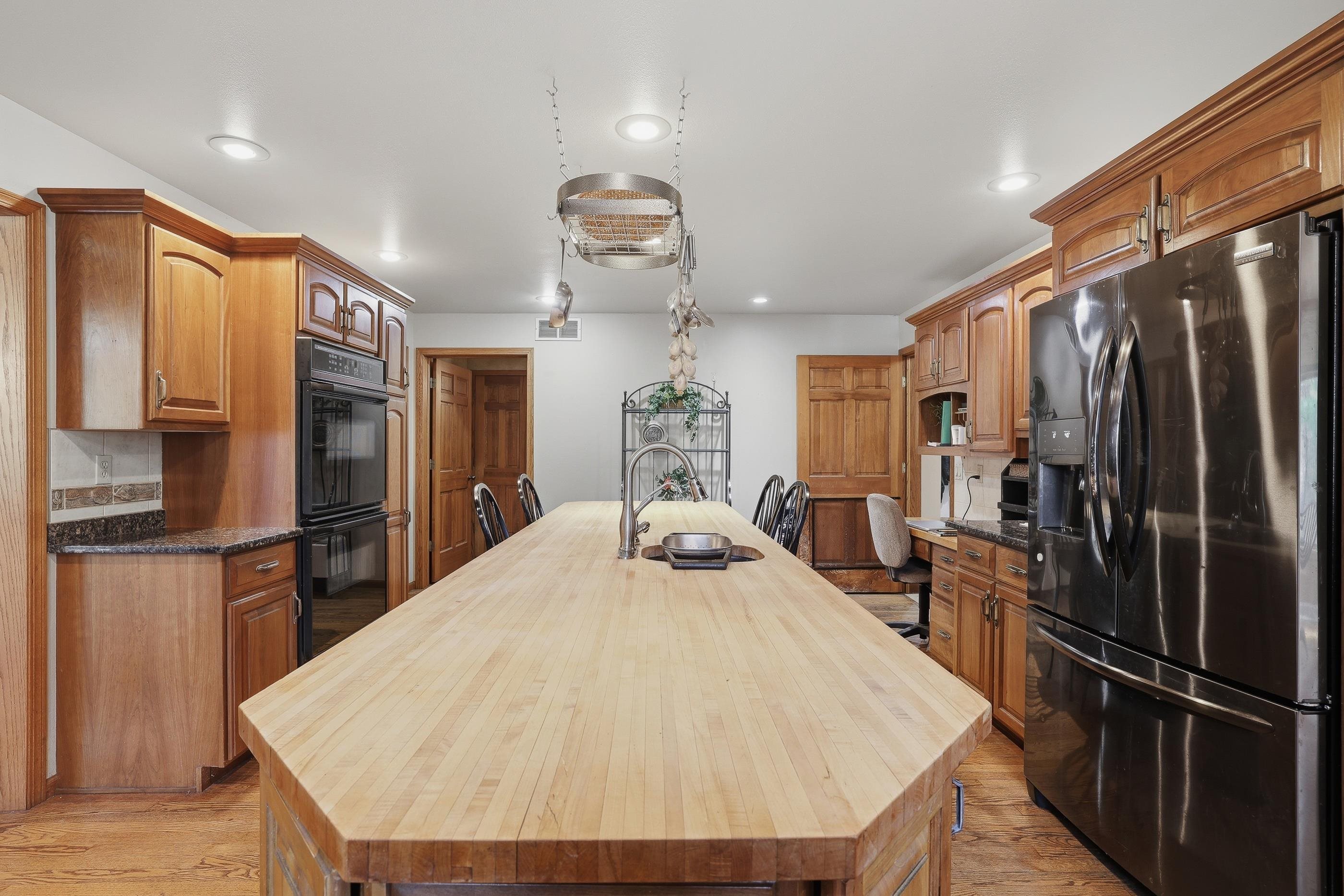 2610 LITTLE CHICAGO ROAD, Stevens Point, Wisconsin 54481, 4 Bedrooms Bedrooms, ,4 BathroomsBathrooms,Residential,For Sale,2610 LITTLE CHICAGO ROAD,22602510