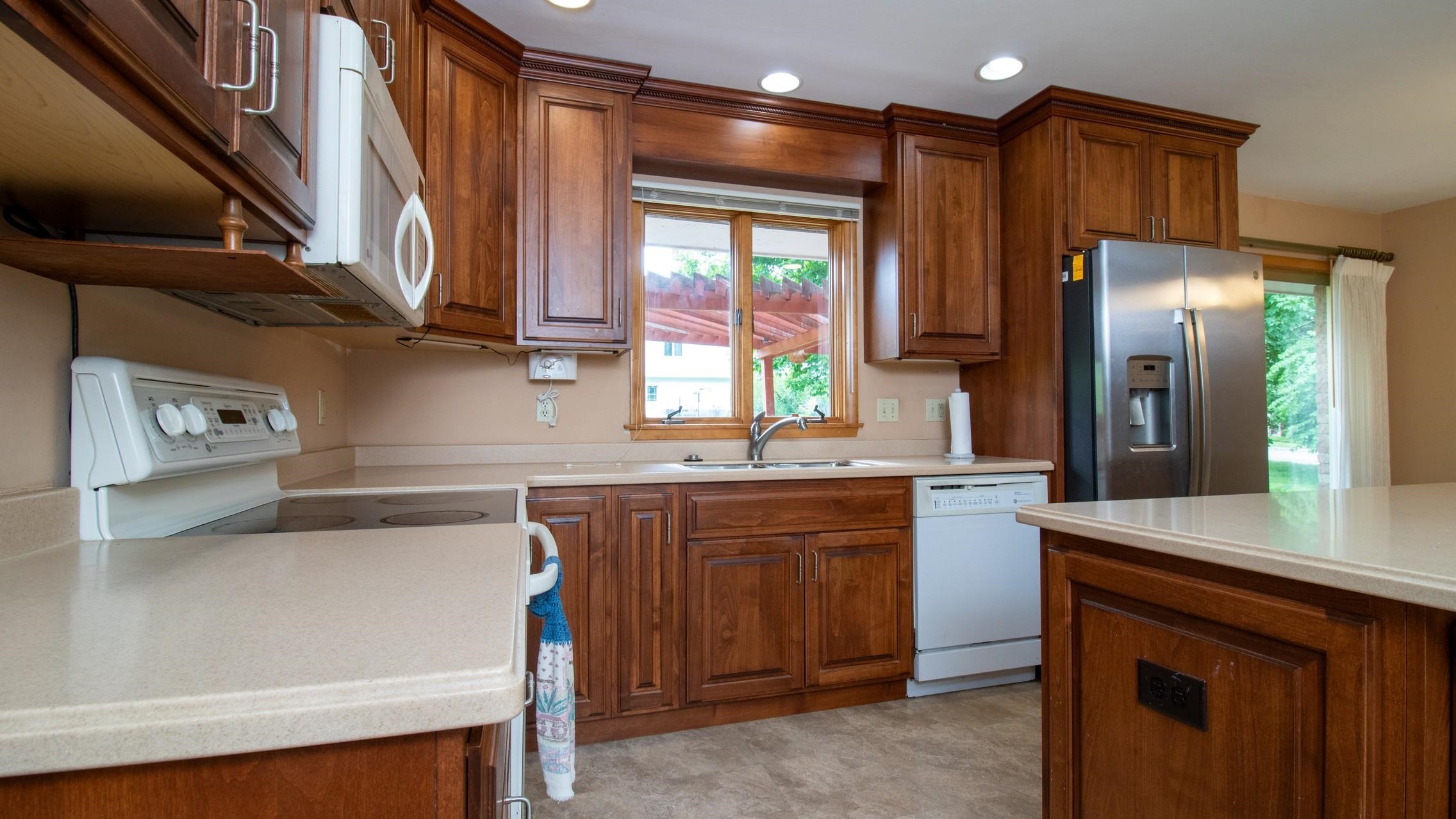 801 CHESTNUT STREET, Marathon, Wisconsin 54448, 3 Bedrooms Bedrooms, ,1 BathroomBathrooms,Residential,For Sale,801 CHESTNUT STREET,22602520