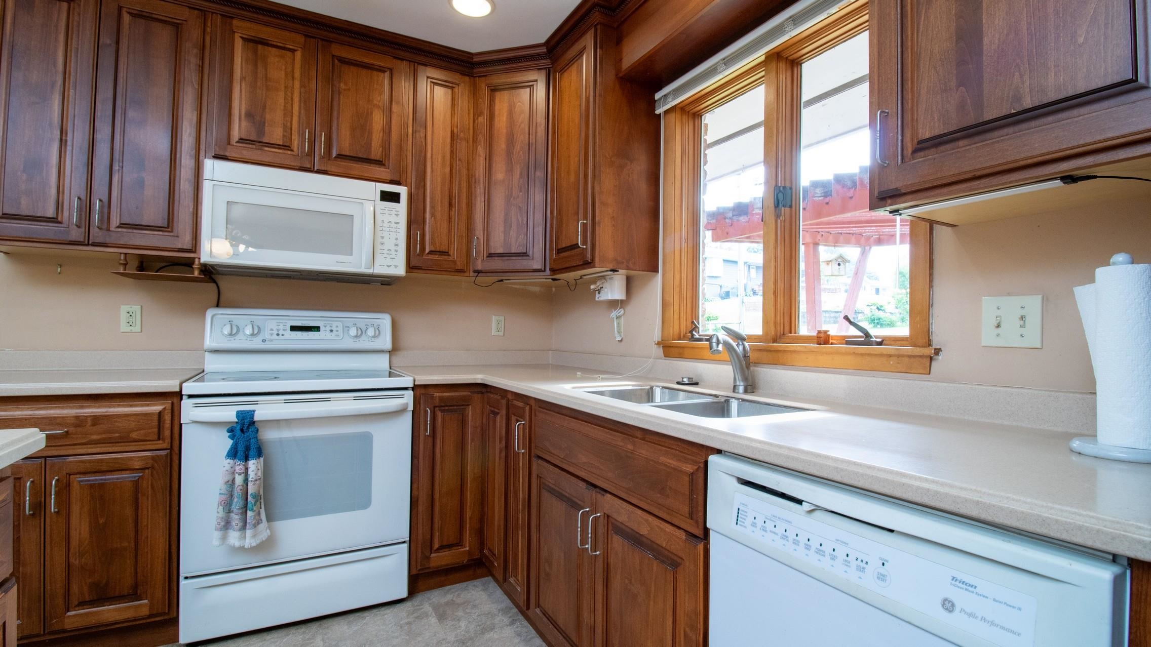 801 CHESTNUT STREET, Marathon, Wisconsin 54448, 3 Bedrooms Bedrooms, ,1 BathroomBathrooms,Residential,For Sale,801 CHESTNUT STREET,22602520