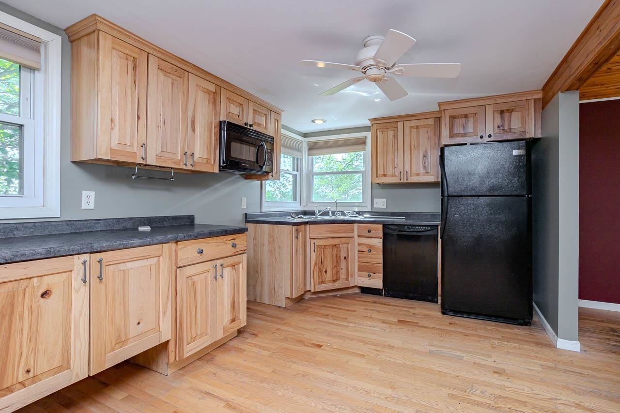 807 TURNER STREET, Wausau, Wisconsin 54403-3360, 5 Bedrooms Bedrooms, ,2 BathroomsBathrooms,Residential,For Sale,807 TURNER STREET,22602528