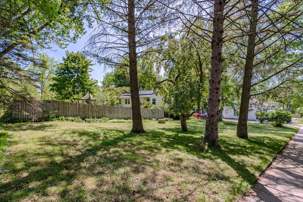 807 TURNER STREET, Wausau, Wisconsin 54403-3360, 5 Bedrooms Bedrooms, ,2 BathroomsBathrooms,Residential,For Sale,807 TURNER STREET,22602528