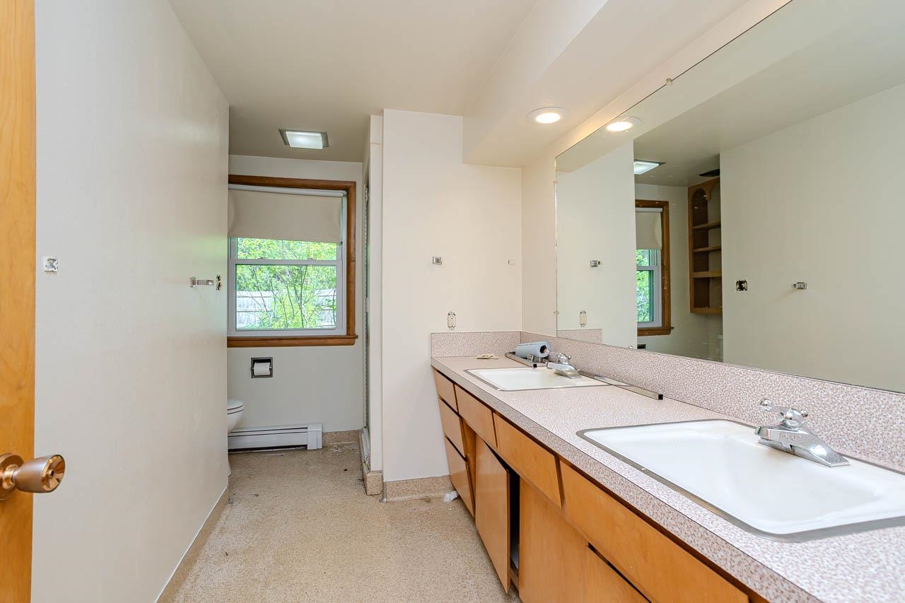 807 TURNER STREET, Wausau, Wisconsin 54403-3360, 5 Bedrooms Bedrooms, ,2 BathroomsBathrooms,Residential,For Sale,807 TURNER STREET,22602528