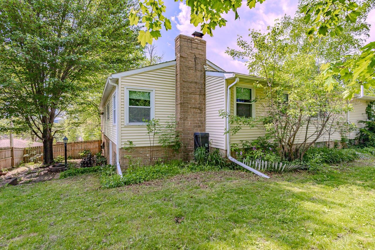 807 TURNER STREET, Wausau, Wisconsin 54403-3360, 5 Bedrooms Bedrooms, ,2 BathroomsBathrooms,Residential,For Sale,807 TURNER STREET,22602528