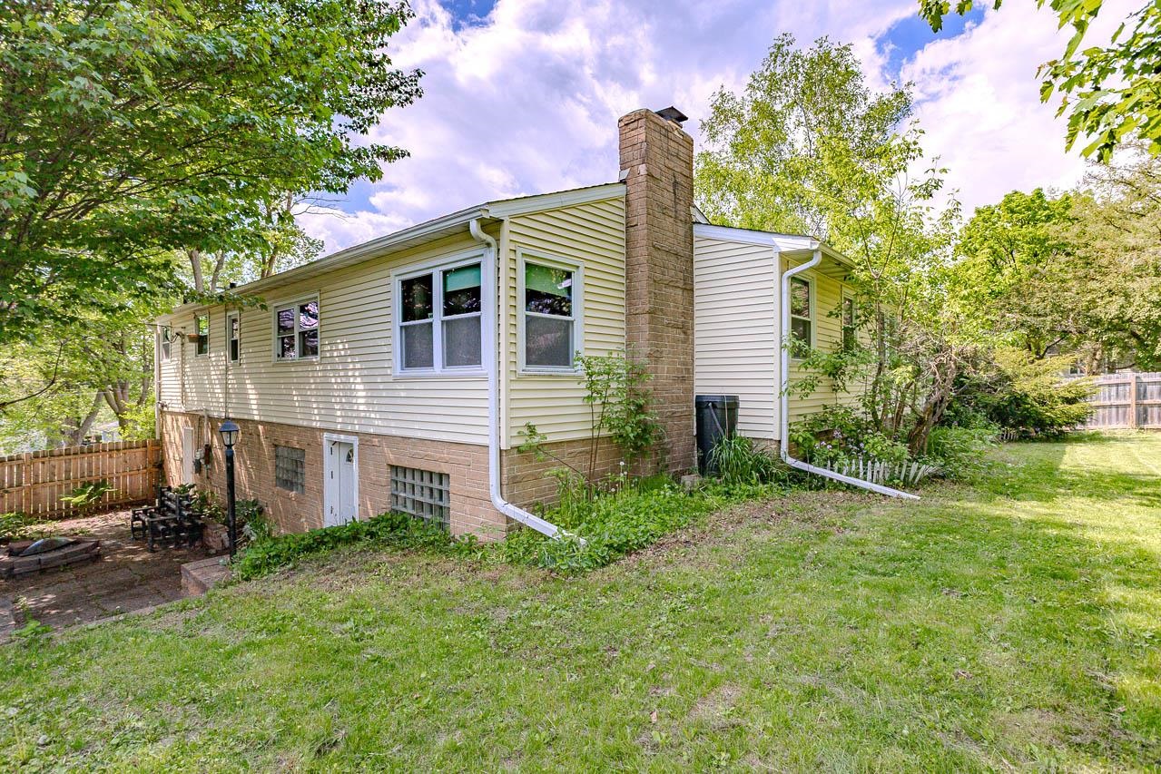 807 TURNER STREET, Wausau, Wisconsin 54403-3360, 5 Bedrooms Bedrooms, ,2 BathroomsBathrooms,Residential,For Sale,807 TURNER STREET,22602528