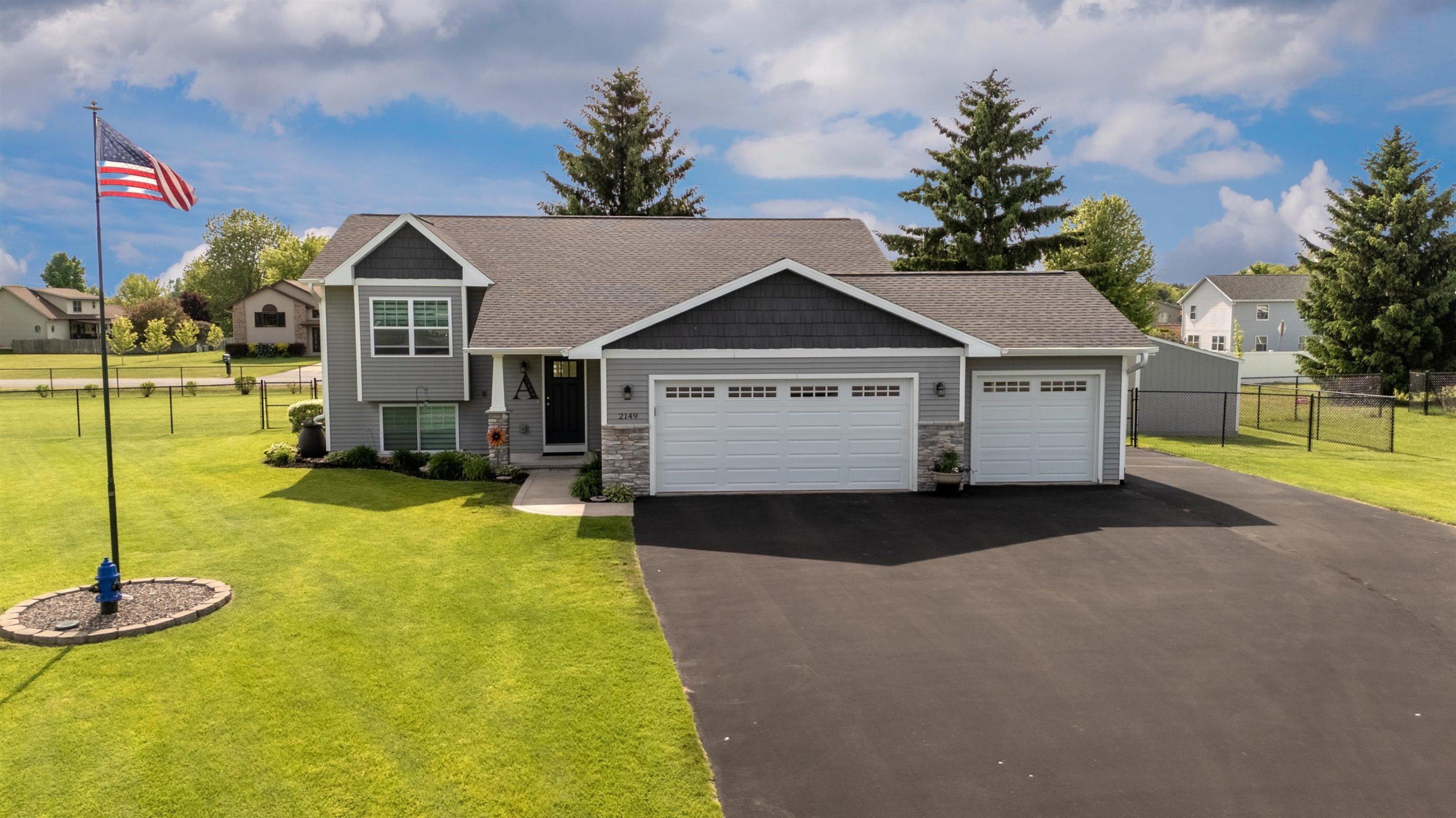 2149 PARK VISTA PLACE, Kronenwetter, Wisconsin 54455, 4 Bedrooms Bedrooms, ,3 BathroomsBathrooms,Residential,For Sale,2149 PARK VISTA PLACE,22602536