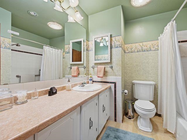 412 MARATHON STREET, Marshfield, Wisconsin 54449, 5 Bedrooms Bedrooms, ,3 BathroomsBathrooms,Residential,For Sale,412 MARATHON STREET,22602545