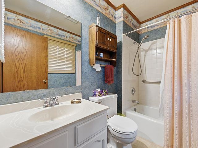 412 MARATHON STREET, Marshfield, Wisconsin 54449, 5 Bedrooms Bedrooms, ,3 BathroomsBathrooms,Residential,For Sale,412 MARATHON STREET,22602545