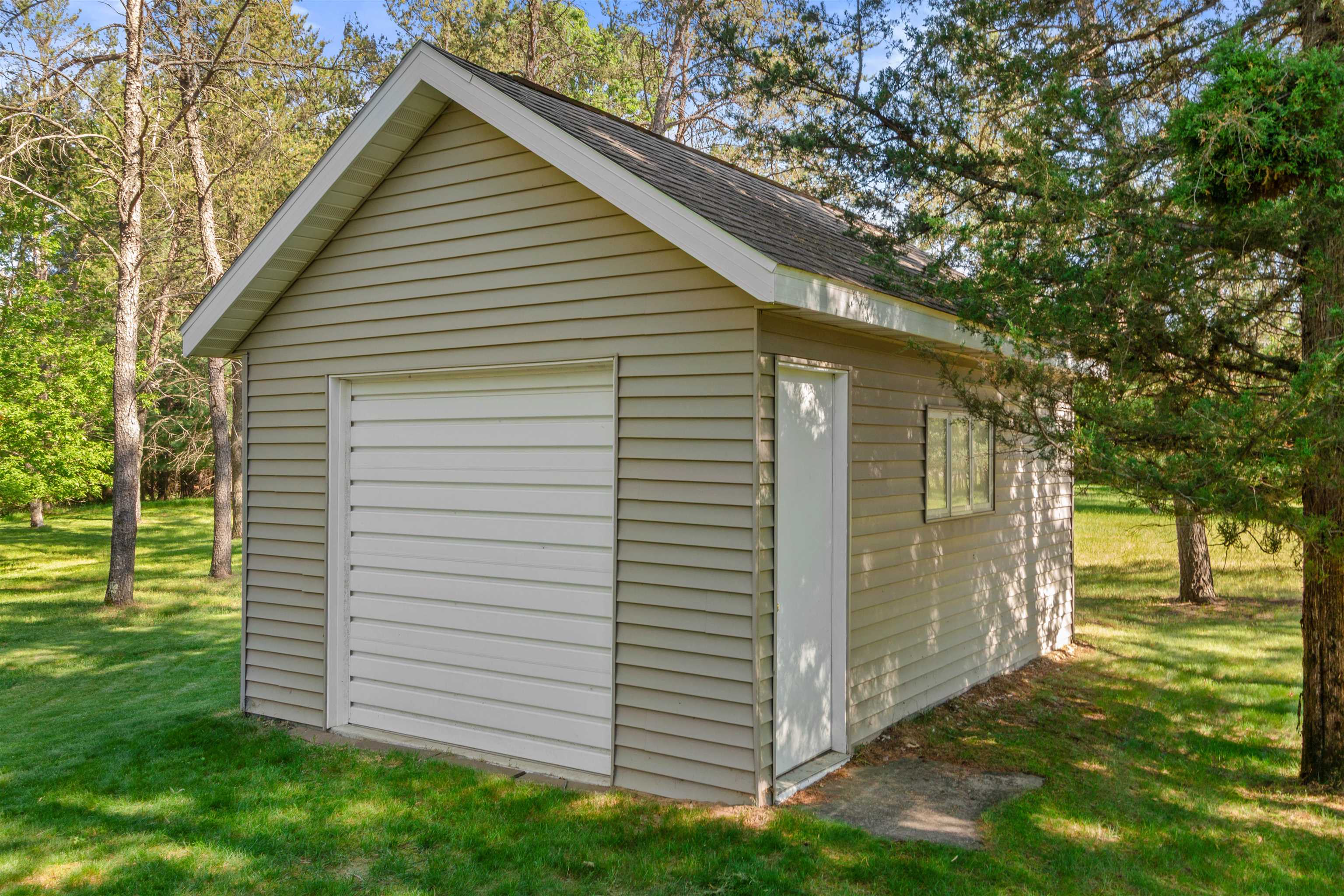649 WATERWORKS ROAD, Nekoosa, Wisconsin 54457, 5 Bedrooms Bedrooms, ,3 BathroomsBathrooms,Residential,For Sale,649 WATERWORKS ROAD,22602549
