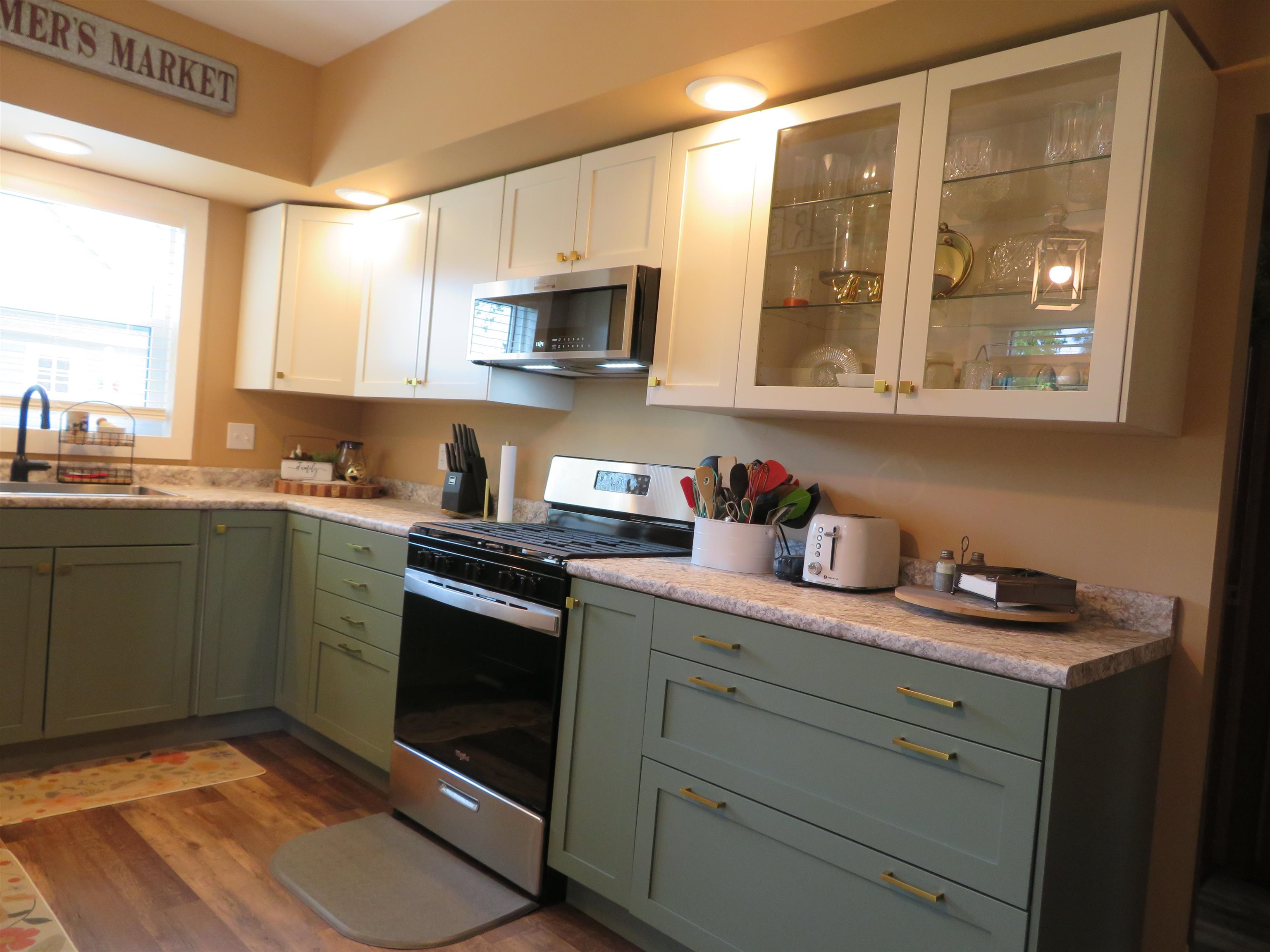 1208 E 9TH STREET, Merrill, Wisconsin 54452, 3 Bedrooms Bedrooms, ,1 BathroomBathrooms,Residential,For Sale,1208 E 9TH STREET,22602557