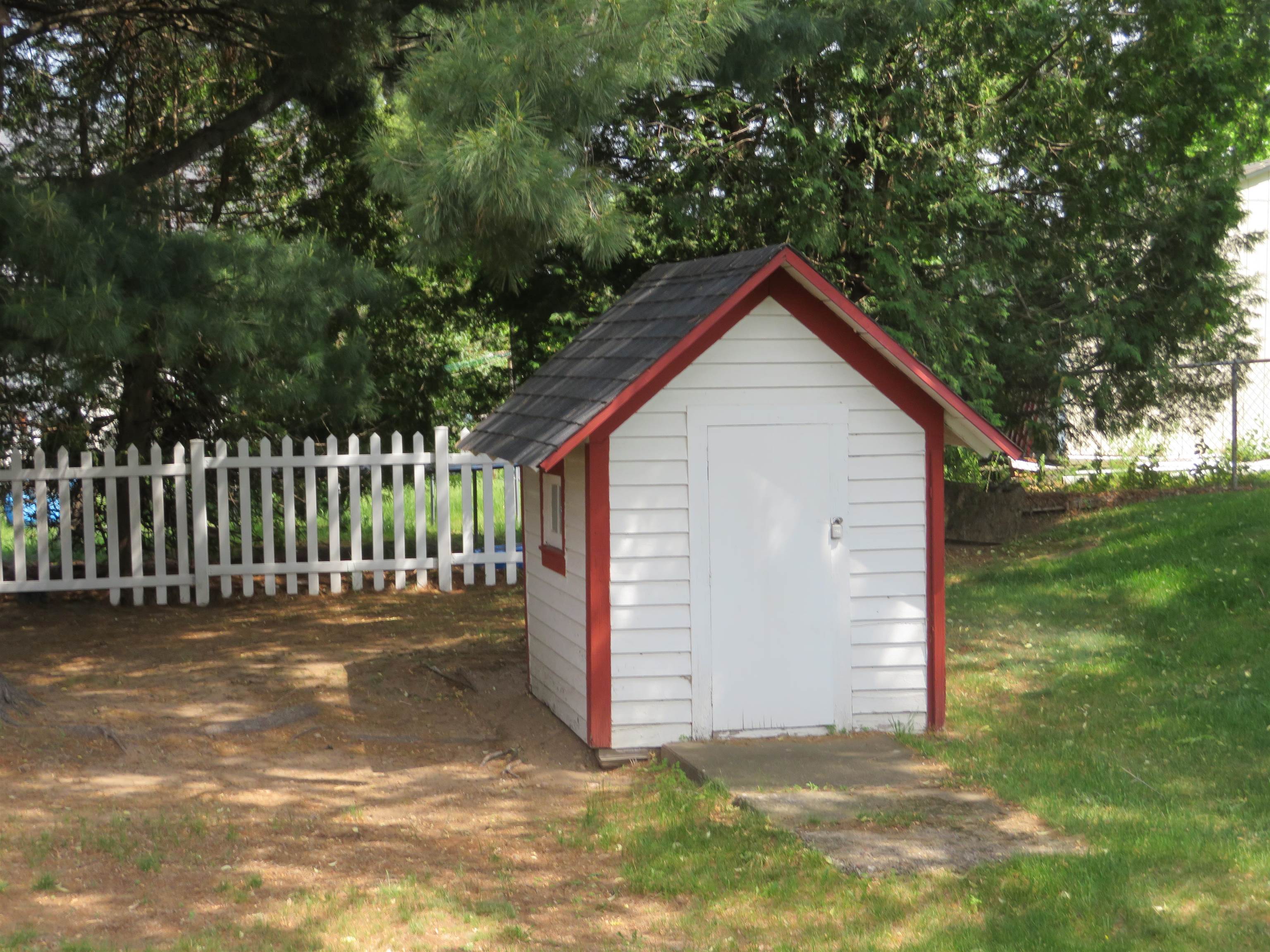 1208 E 9TH STREET, Merrill, Wisconsin 54452, 3 Bedrooms Bedrooms, ,1 BathroomBathrooms,Residential,For Sale,1208 E 9TH STREET,22602557