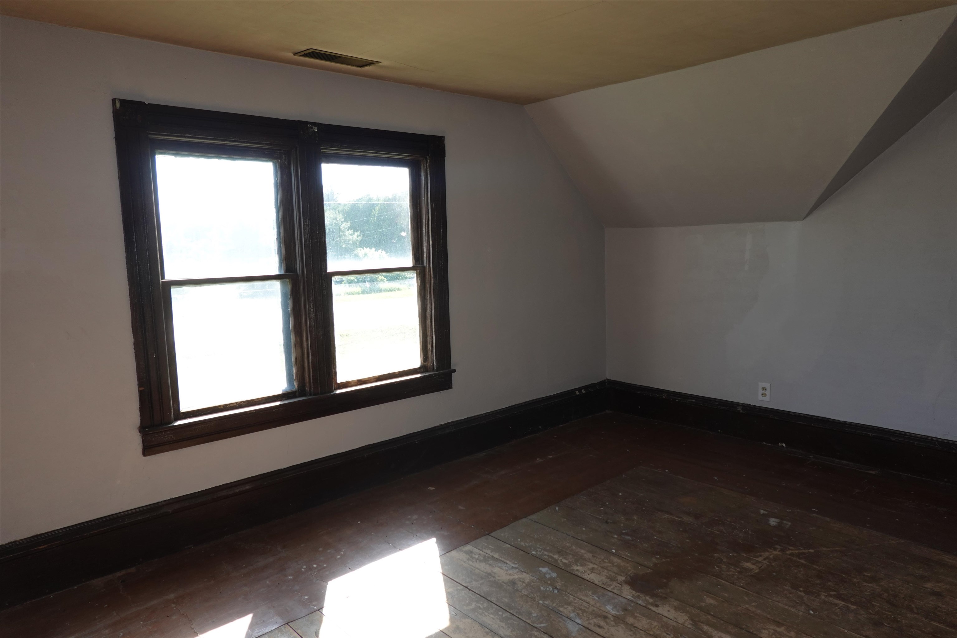 3484 STATE HIGHWAY 73, Wisconsin Rapids, Wisconsin 54494, 5 Bedrooms Bedrooms, ,1 BathroomBathrooms,Residential,For Sale,3484 STATE HIGHWAY 73,22602560