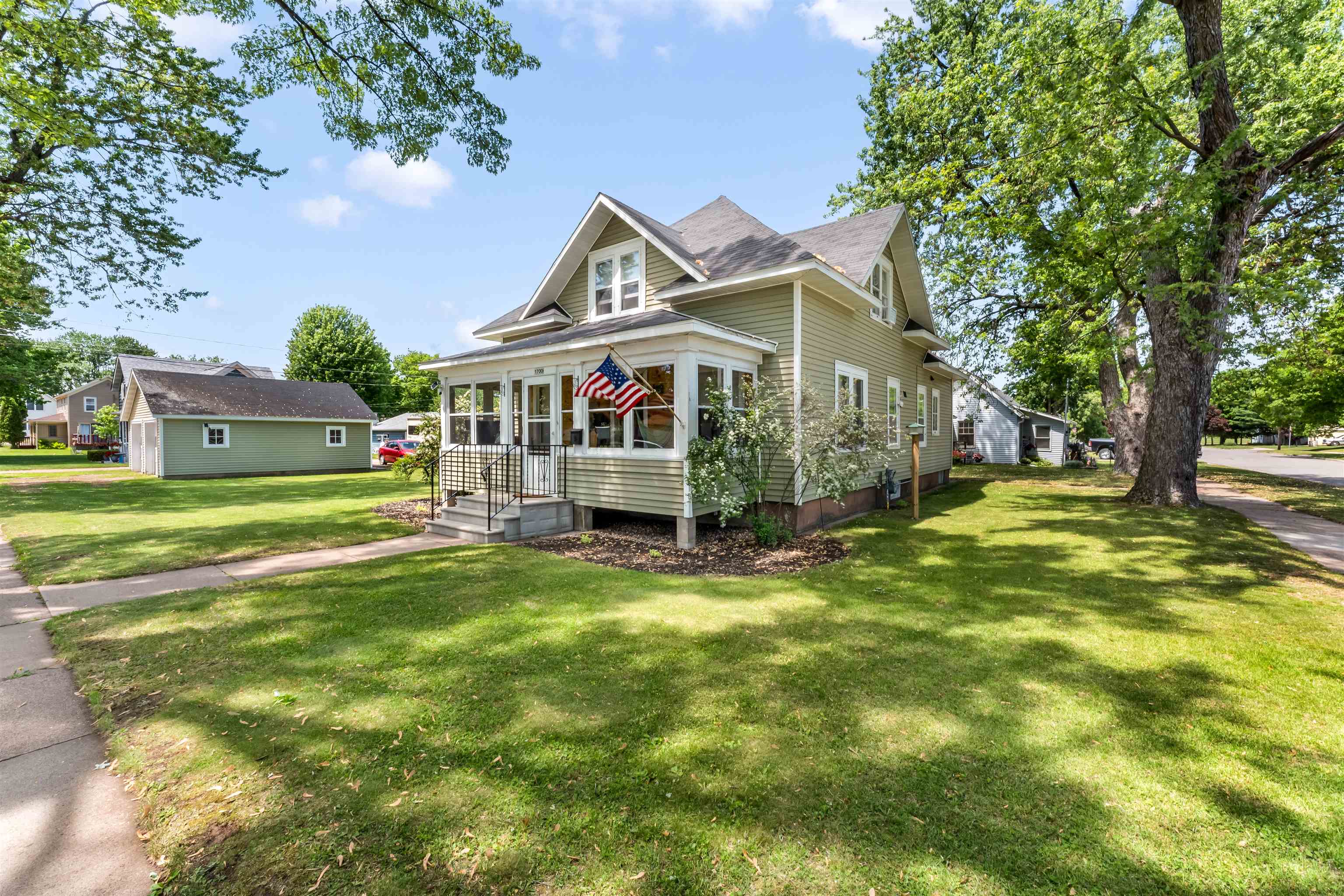 1700 W 1ST STREET, Merrill, Wisconsin 54452, 4 Bedrooms Bedrooms, ,1 BathroomBathrooms,Residential,For Sale,1700 W 1ST STREET,22602567