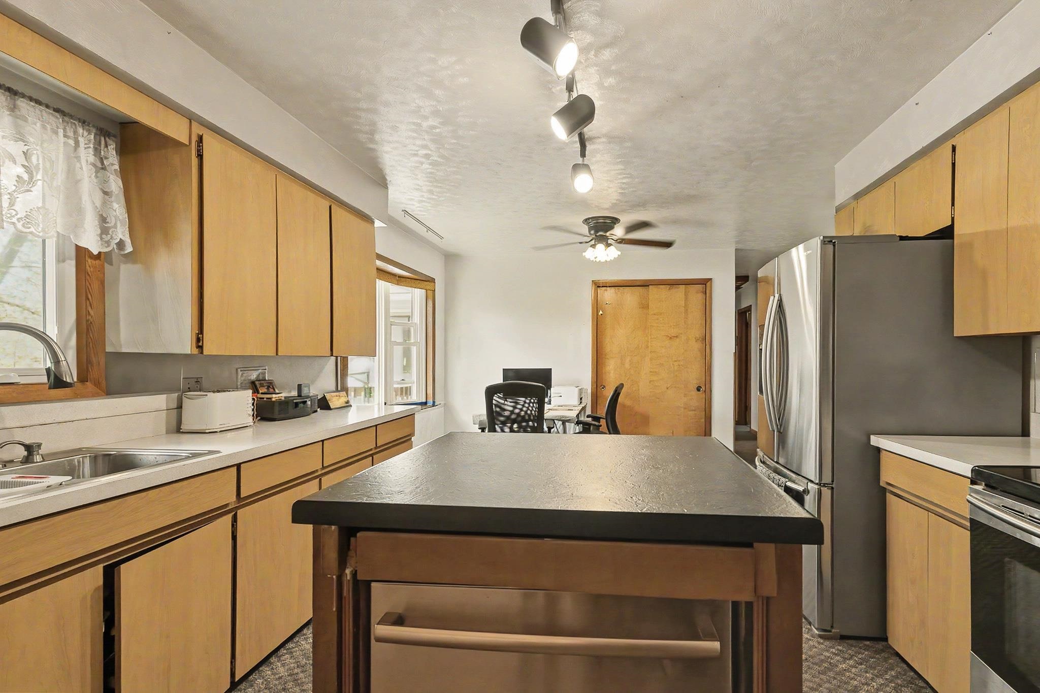 3131 MARIGOLD AVENUE, Wisconsin Rapids, Wisconsin 54495, 3 Bedrooms Bedrooms, ,2 BathroomsBathrooms,Residential,For Sale,3131 MARIGOLD AVENUE,22602571
