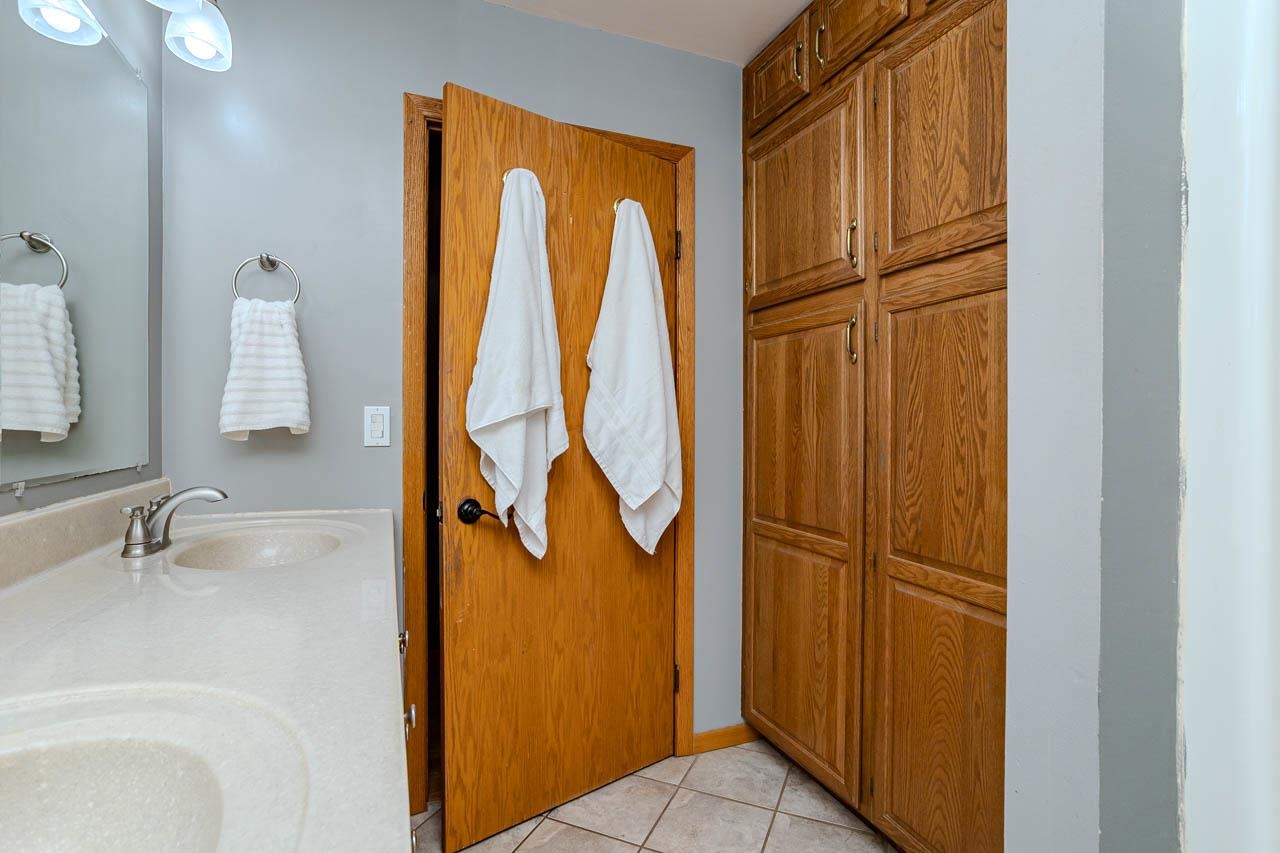 N1165 COUNTY ROAD W, Merrill, Wisconsin 54452, 3 Bedrooms Bedrooms, ,1 BathroomBathrooms,Residential,For Sale,N1165 COUNTY ROAD W,22602572