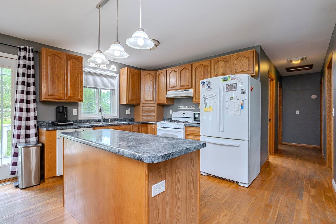 N1165 COUNTY ROAD W, Merrill, Wisconsin 54452, 3 Bedrooms Bedrooms, ,1 BathroomBathrooms,Residential,For Sale,N1165 COUNTY ROAD W,22602572