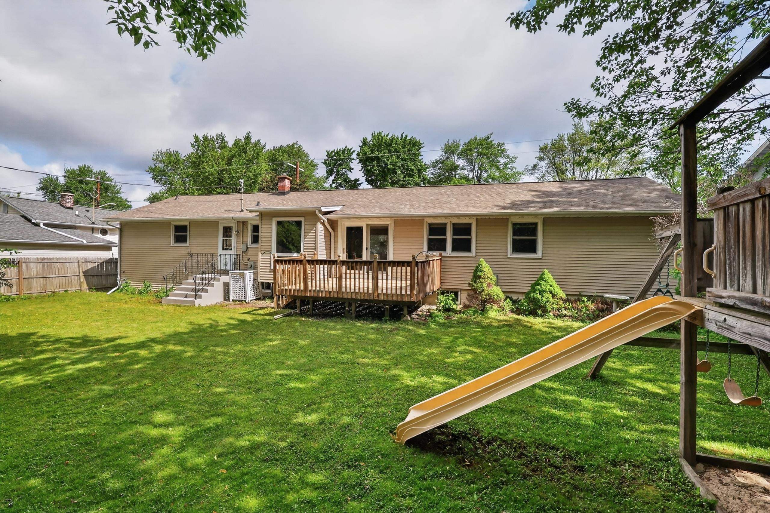 640 AVON STREET, Wisconsin Rapids, Wisconsin 54494, 3 Bedrooms Bedrooms, ,2 BathroomsBathrooms,Residential,For Sale,640 AVON STREET,22602574
