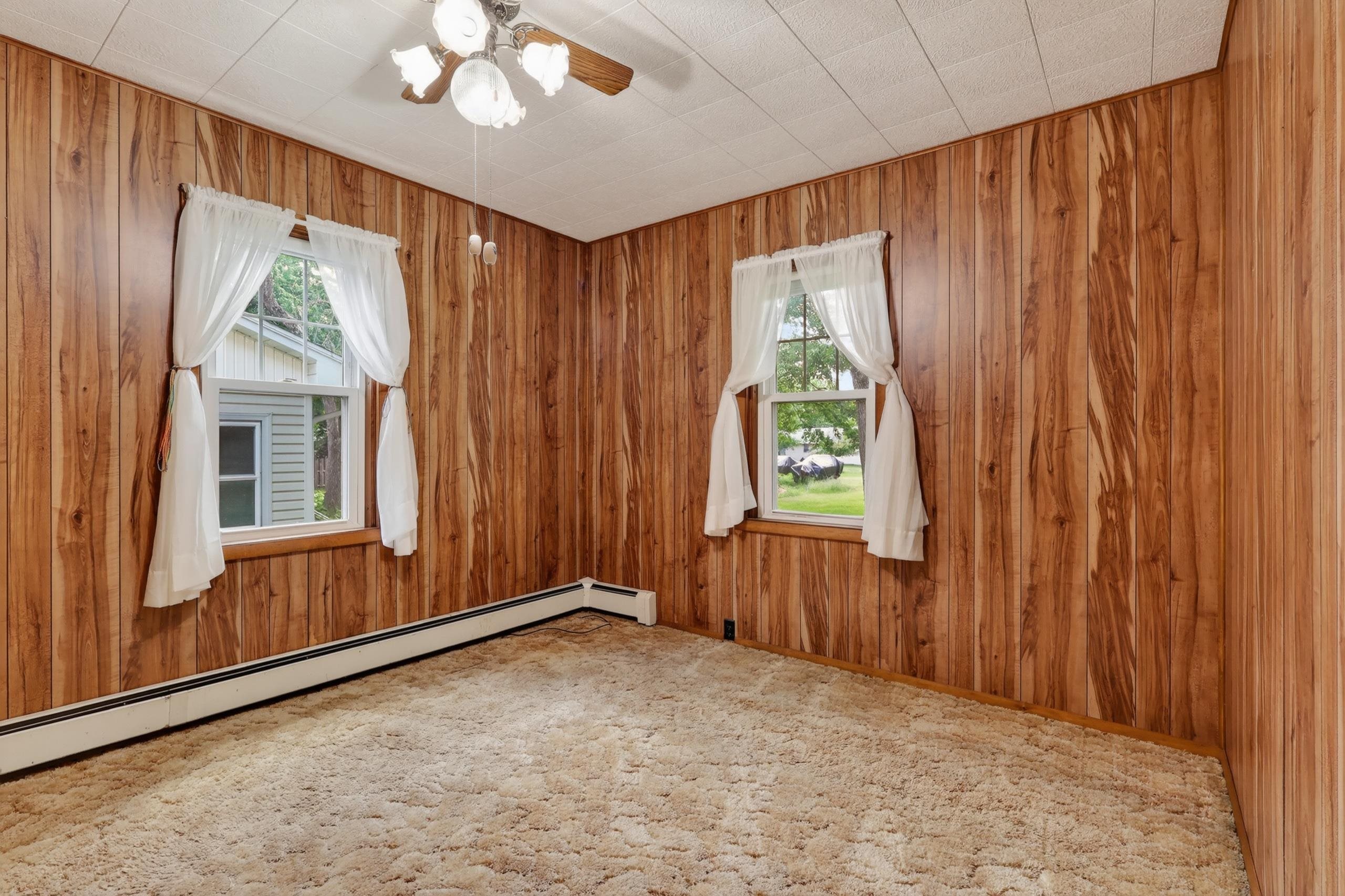 1931 RUSSELL STREET, Wisconsin Rapids, Wisconsin 54495, 3 Bedrooms Bedrooms, ,1 BathroomBathrooms,Residential,For Sale,1931 RUSSELL STREET,22602575