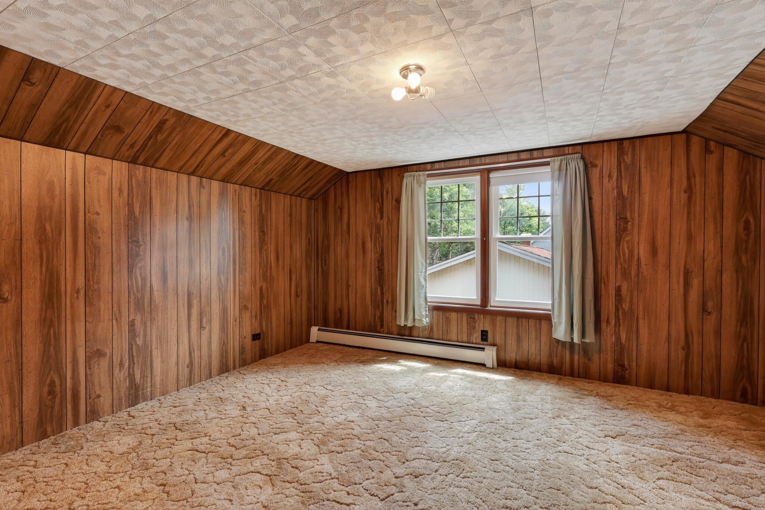 1931 RUSSELL STREET, Wisconsin Rapids, Wisconsin 54495, 3 Bedrooms Bedrooms, ,1 BathroomBathrooms,Residential,For Sale,1931 RUSSELL STREET,22602575