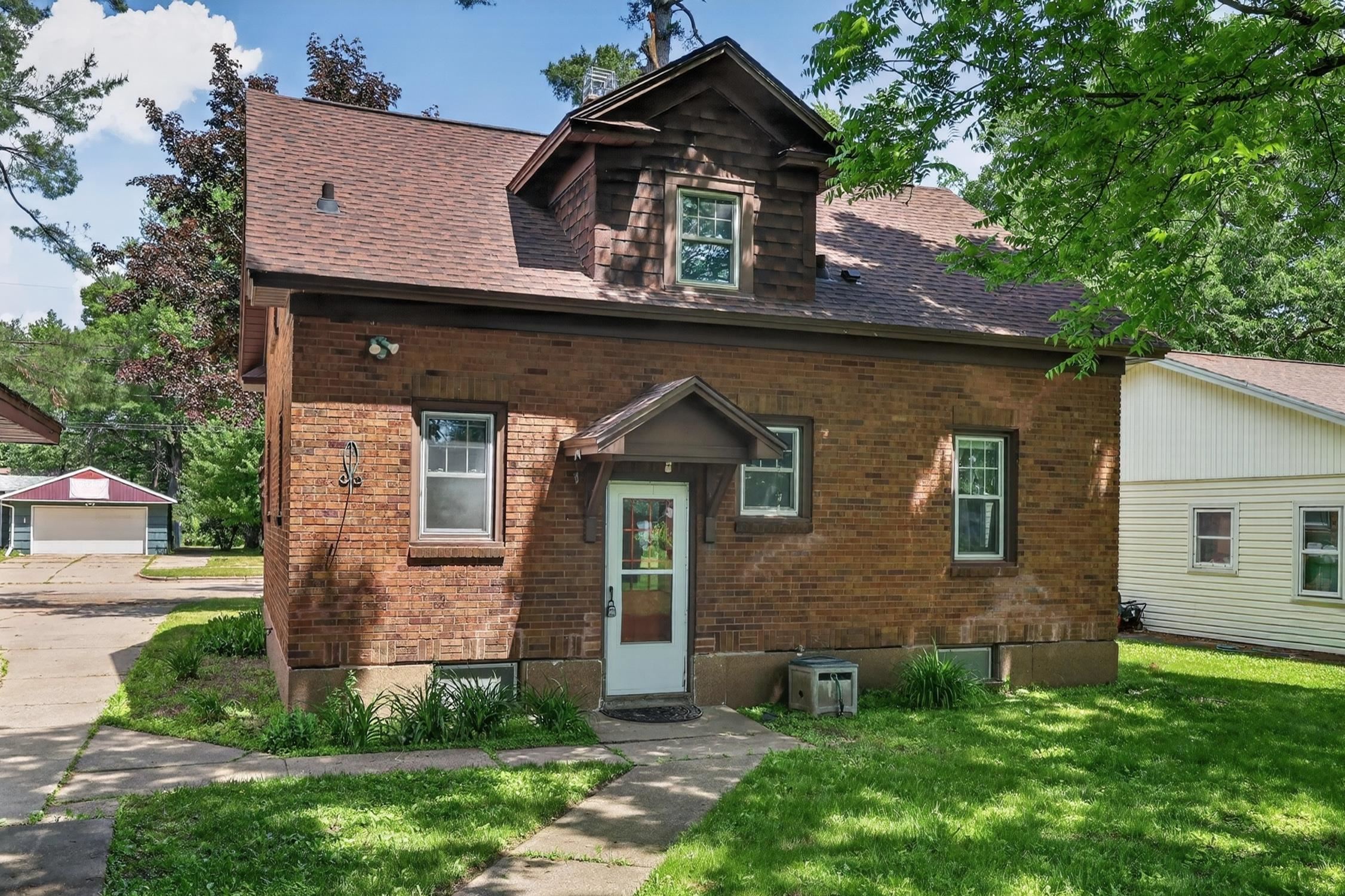 1931 RUSSELL STREET, Wisconsin Rapids, Wisconsin 54495, 3 Bedrooms Bedrooms, ,1 BathroomBathrooms,Residential,For Sale,1931 RUSSELL STREET,22602575
