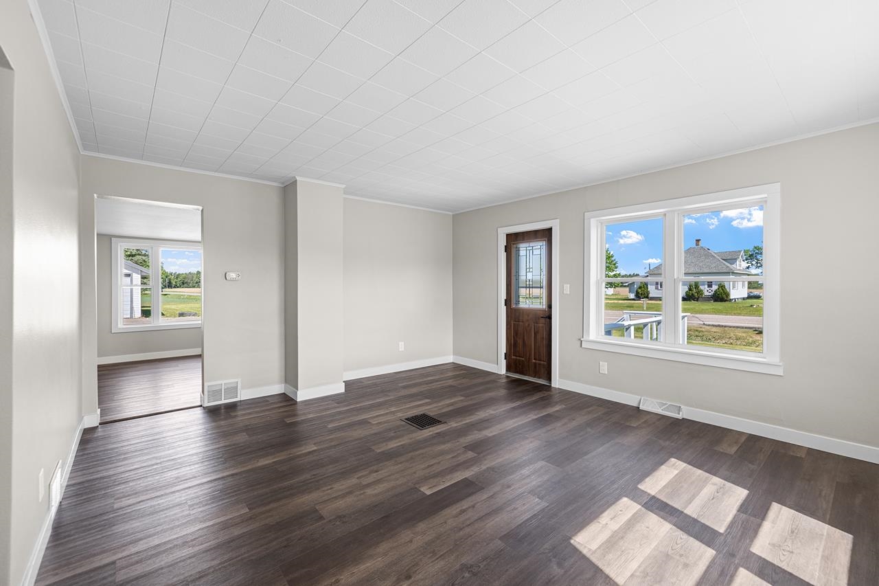 W12213 STATE HIGHWAY 64, Antigo, Wisconsin 54409, 3 Bedrooms Bedrooms, ,1 BathroomBathrooms,Residential,For Sale,W12213 STATE HIGHWAY 64,22602578