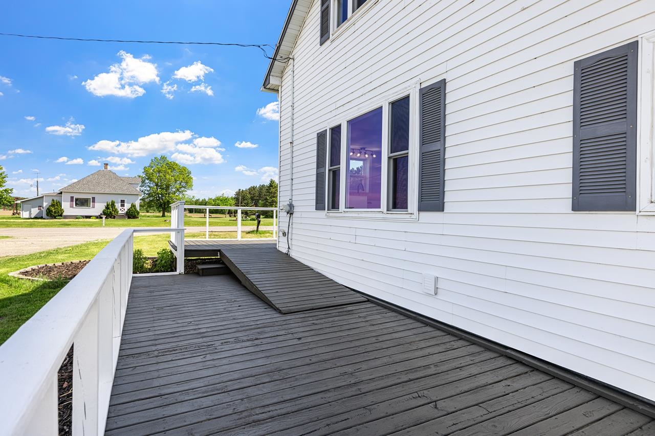 W12213 STATE HIGHWAY 64, Antigo, Wisconsin 54409, 3 Bedrooms Bedrooms, ,1 BathroomBathrooms,Residential,For Sale,W12213 STATE HIGHWAY 64,22602578
