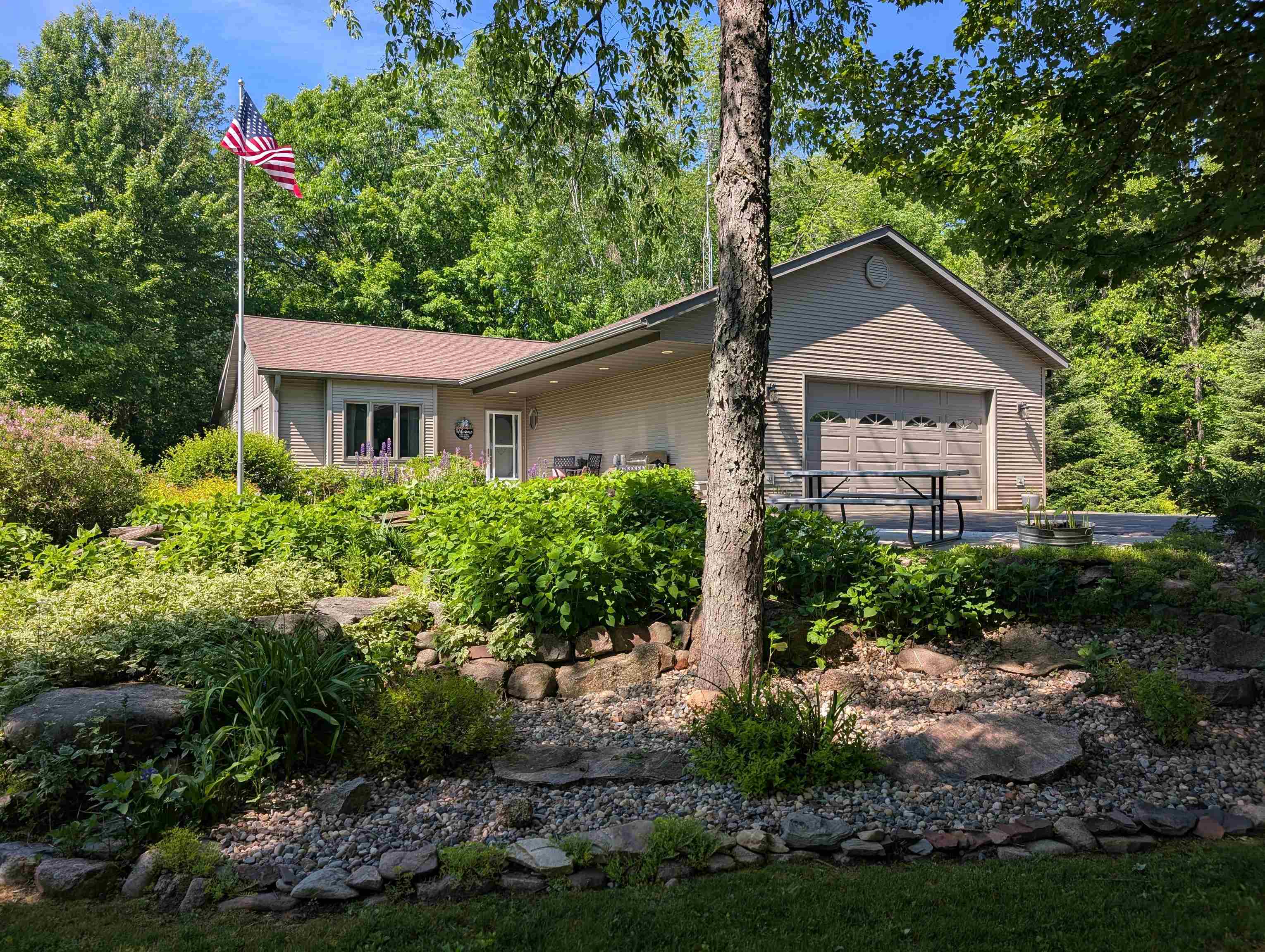 222814 HIDDEN VALLEY ROAD, Hatley, Wisconsin 54440, 3 Bedrooms Bedrooms, ,3 BathroomsBathrooms,Residential,For Sale,222814 HIDDEN VALLEY ROAD,22602587