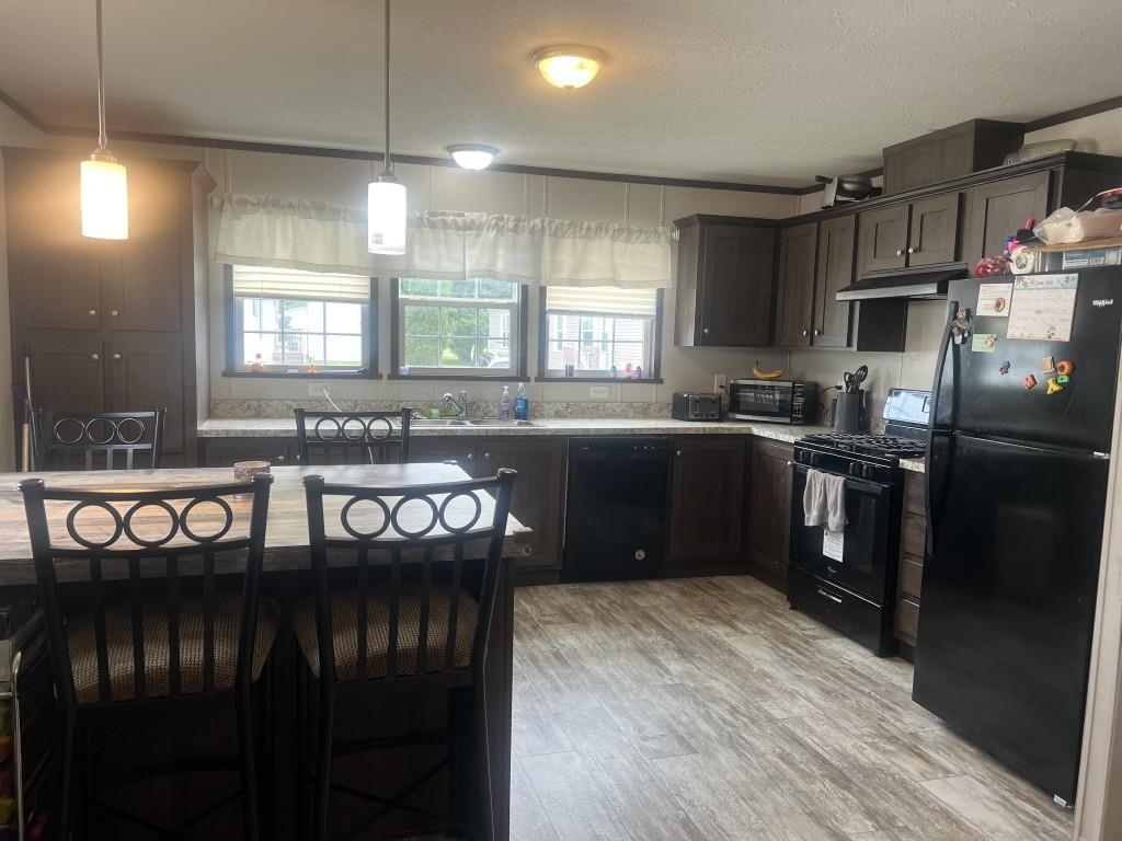 2801 THIELMAN STREET, Merrill, Wisconsin 54452, 3 Bedrooms Bedrooms, ,2 BathroomsBathrooms,Residential,For Sale,2801 THIELMAN STREET,22602592