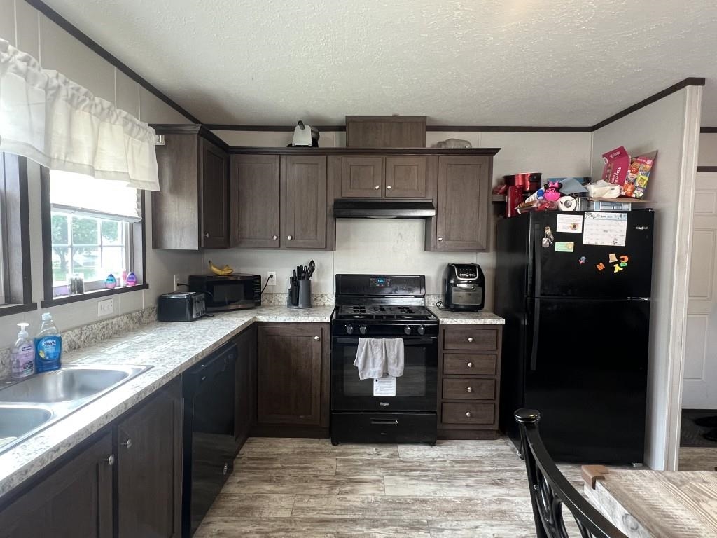 2801 THIELMAN STREET, Merrill, Wisconsin 54452, 3 Bedrooms Bedrooms, ,2 BathroomsBathrooms,Residential,For Sale,2801 THIELMAN STREET,22602592