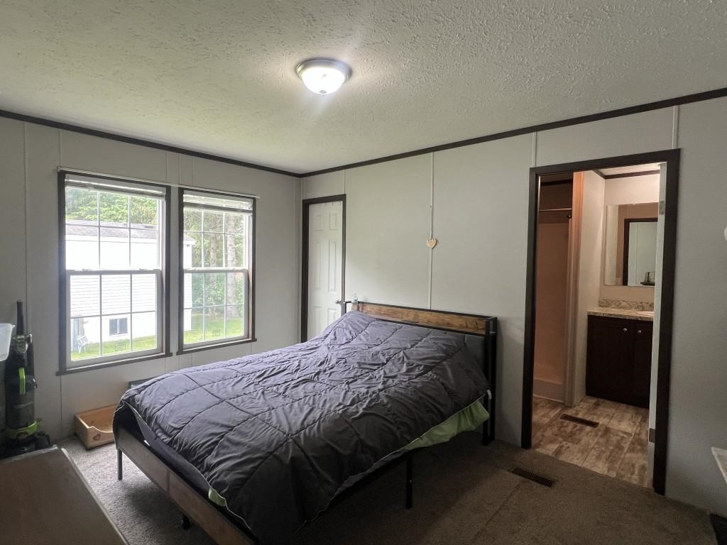 2801 THIELMAN STREET, Merrill, Wisconsin 54452, 3 Bedrooms Bedrooms, ,2 BathroomsBathrooms,Residential,For Sale,2801 THIELMAN STREET,22602592
