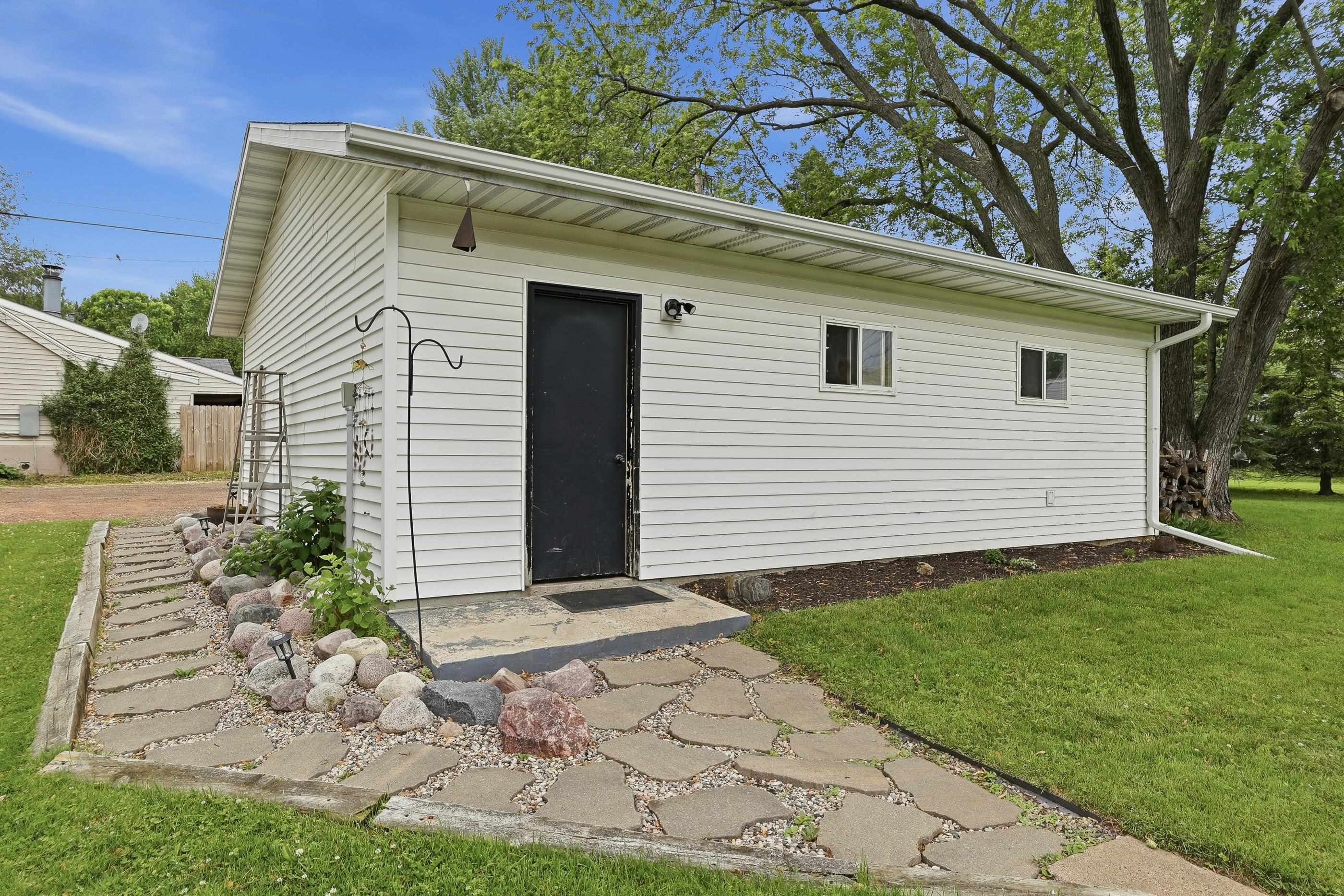908 S PEACH STREET, Marshfield, Wisconsin 54449, 2 Bedrooms Bedrooms, ,2 BathroomsBathrooms,Residential,For Sale,908 S PEACH STREET,22602595