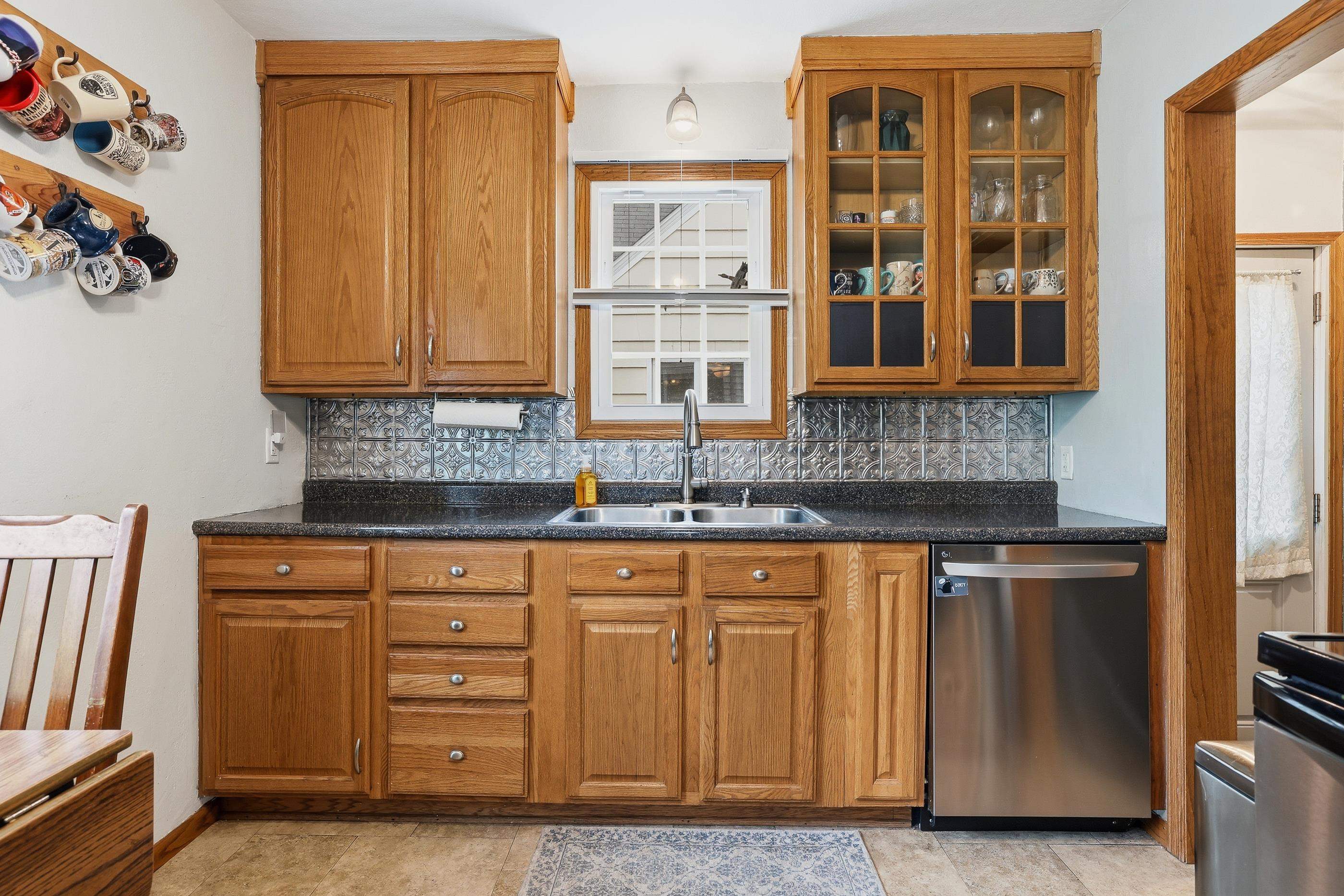 908 S PEACH STREET, Marshfield, Wisconsin 54449, 2 Bedrooms Bedrooms, ,2 BathroomsBathrooms,Residential,For Sale,908 S PEACH STREET,22602595