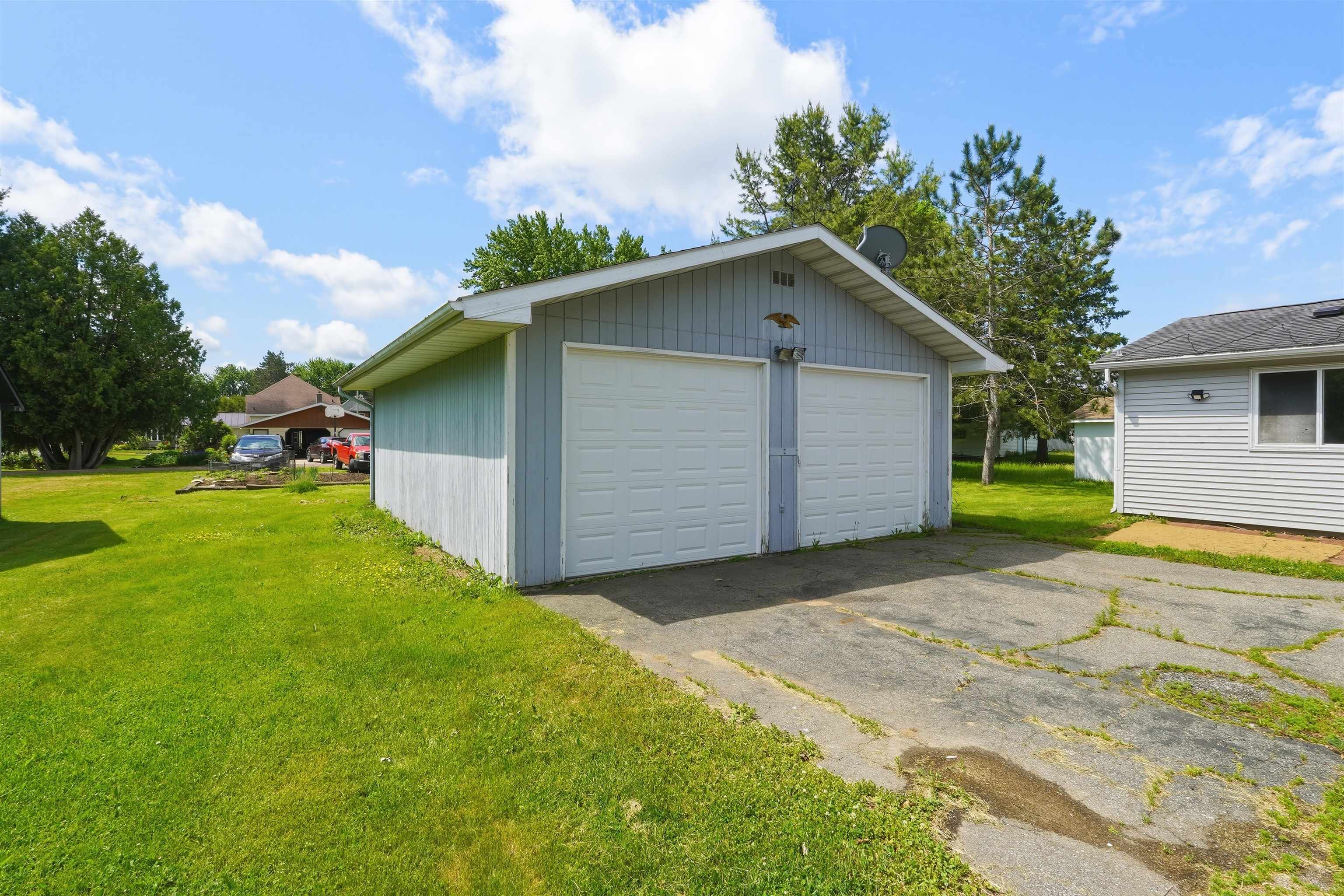 1211 RAILROAD STREET, Rib Lake, Wisconsin 54470, 3 Bedrooms Bedrooms, ,2 BathroomsBathrooms,Residential,For Sale,1211 RAILROAD STREET,22602596